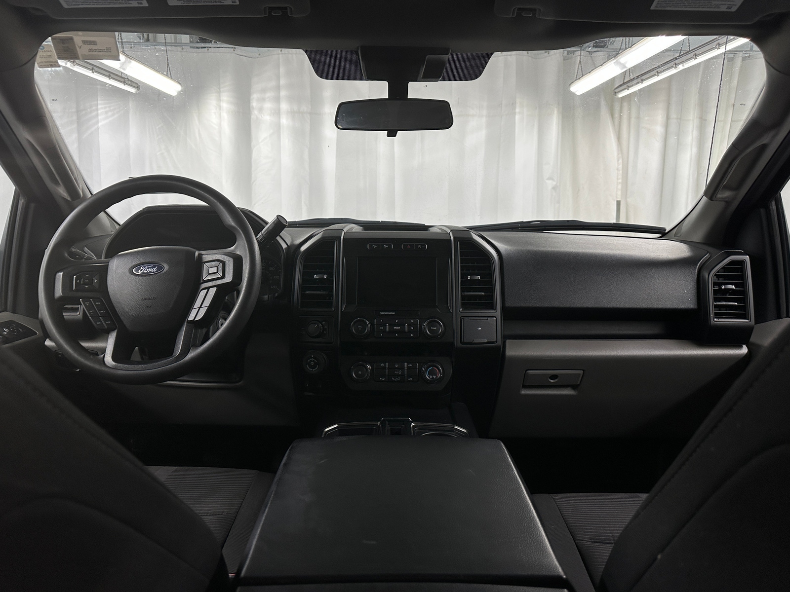 Thumbnail: 2020 Ford Econoline - 3