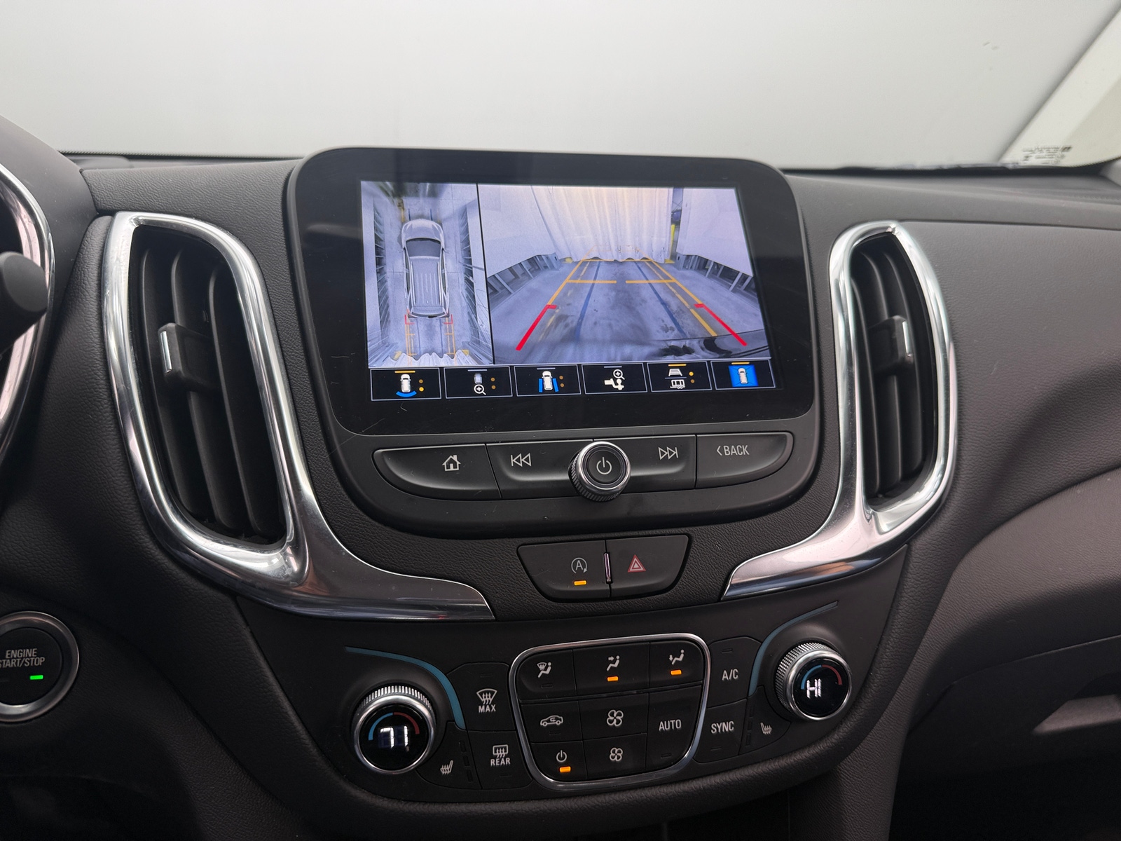 Thumbnail: 2024 Chevrolet Equinox - 4