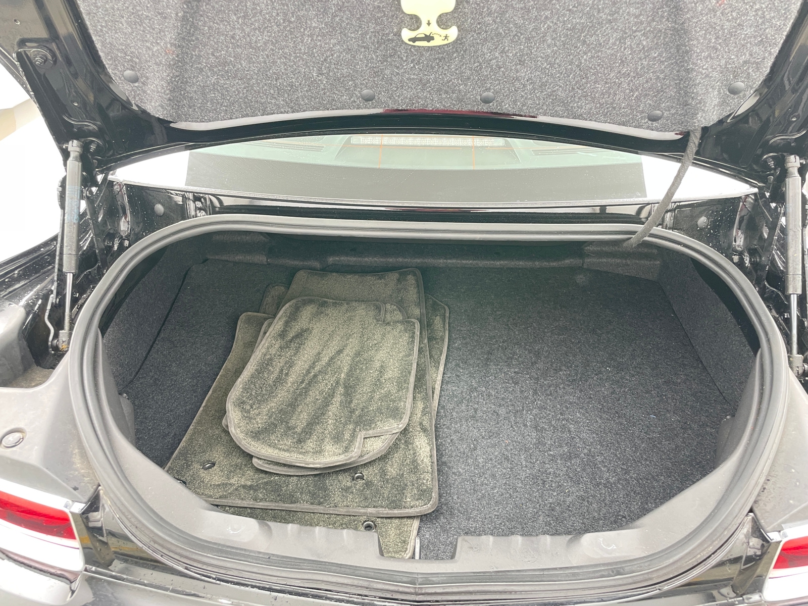 Thumbnail: 2010 Chevrolet Camaro - 4