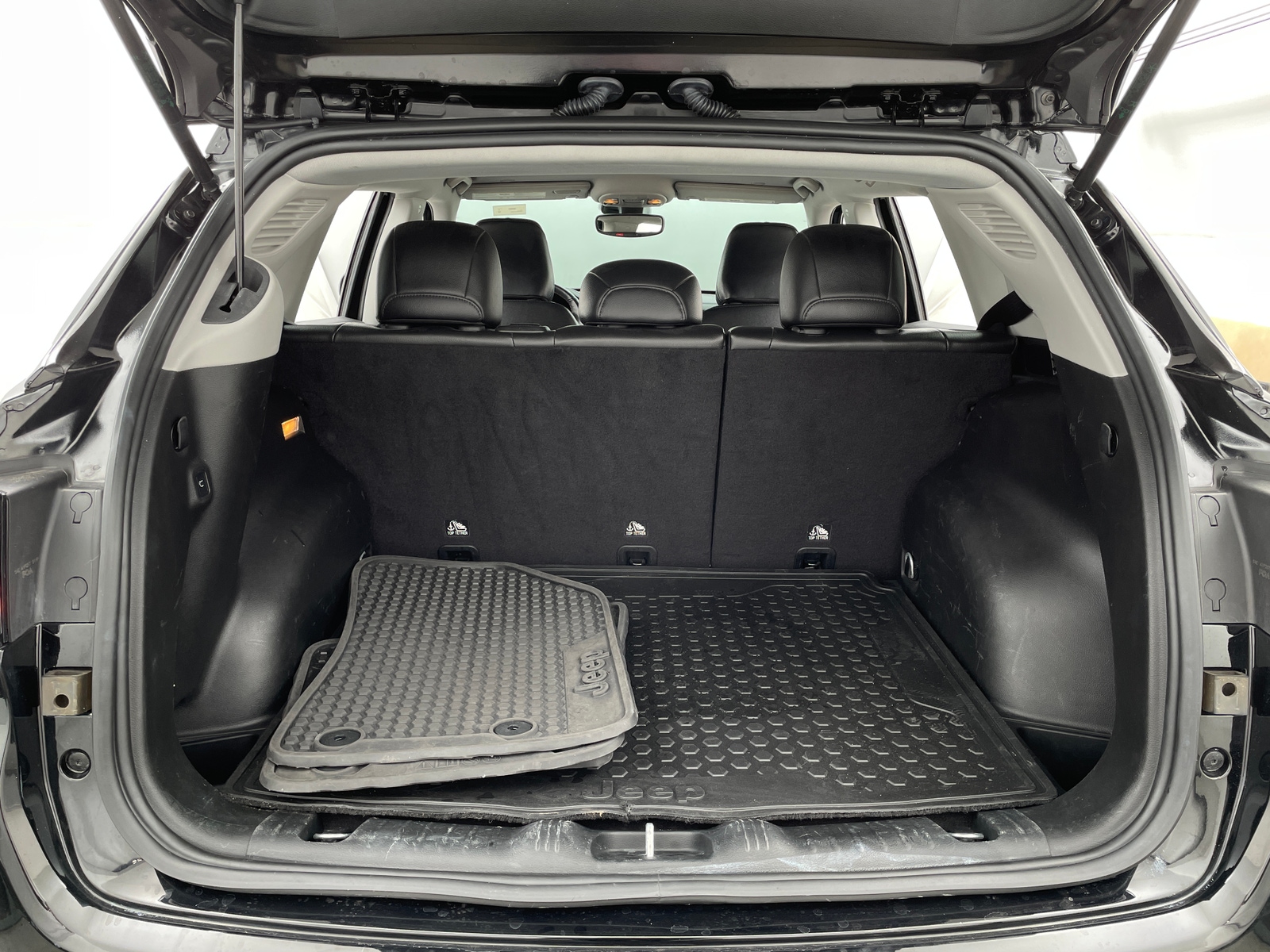 Thumbnail: 2022 Jeep Compass - 6