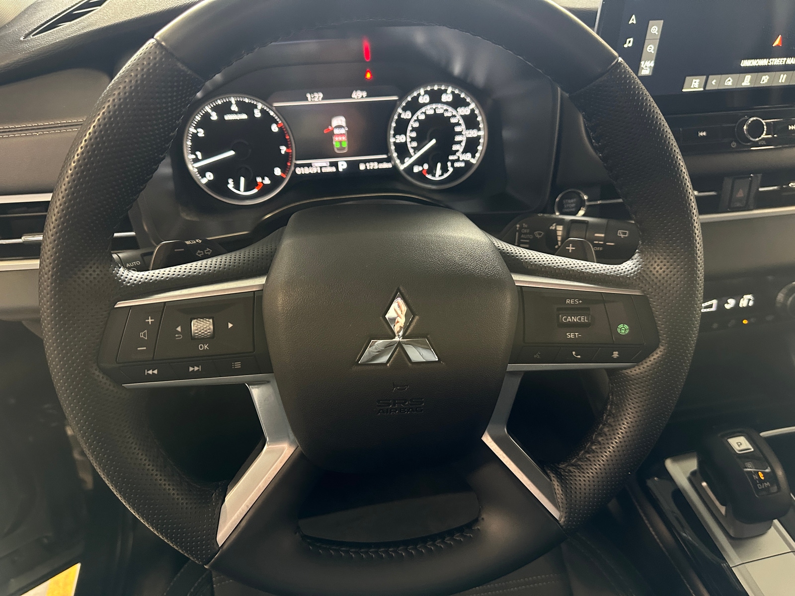 Thumbnail: 2025 Mitsubishi Outlander - 4