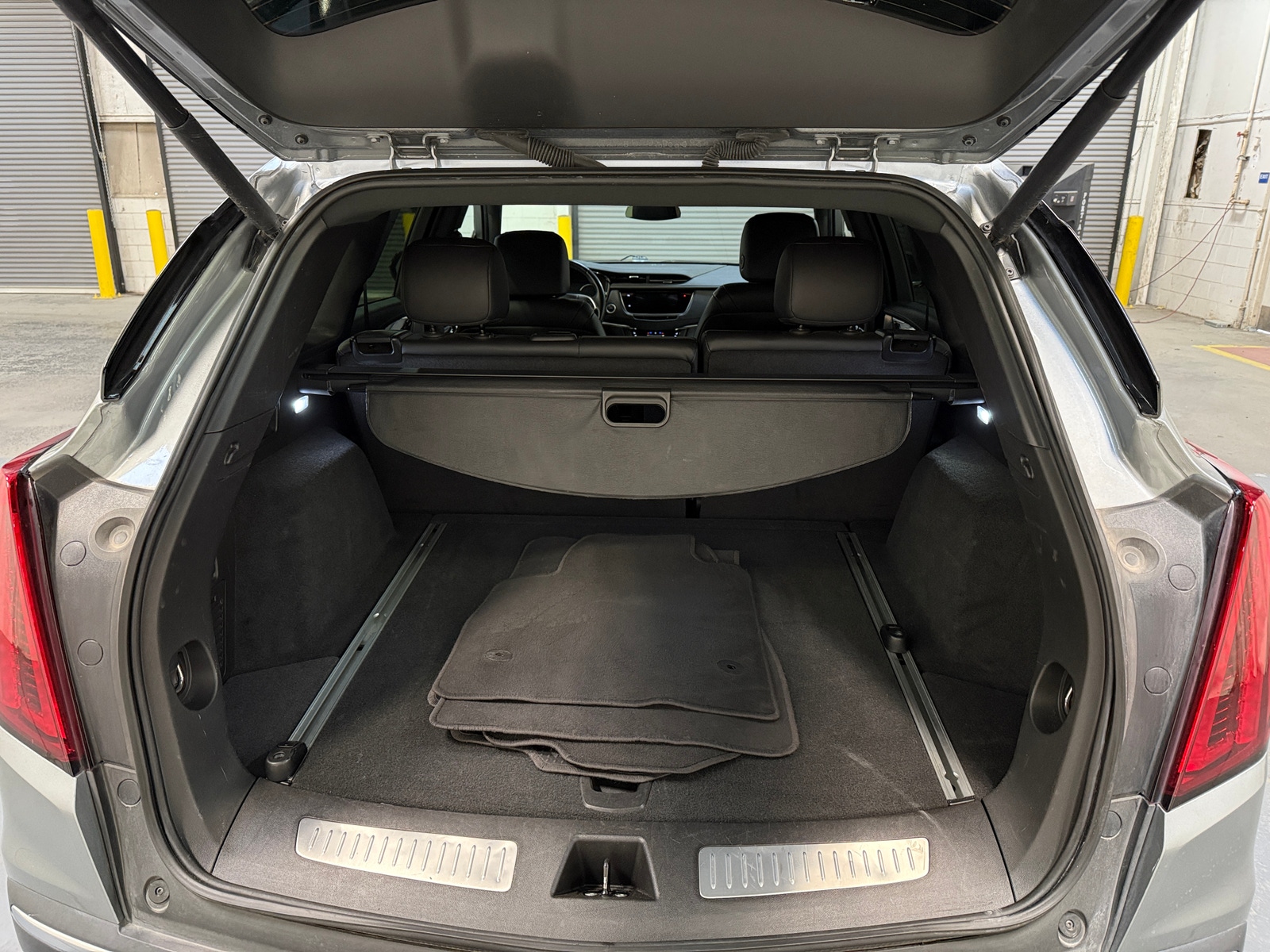 Thumbnail: 2024 Cadillac XT5 - 6