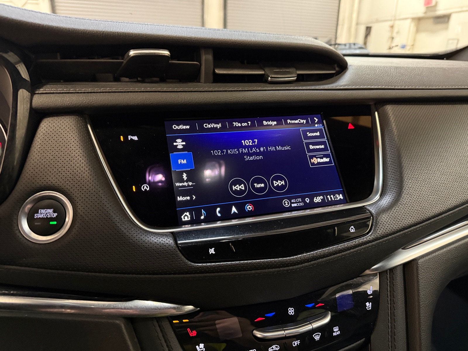 Thumbnail: 2024 Cadillac XT5 - 3