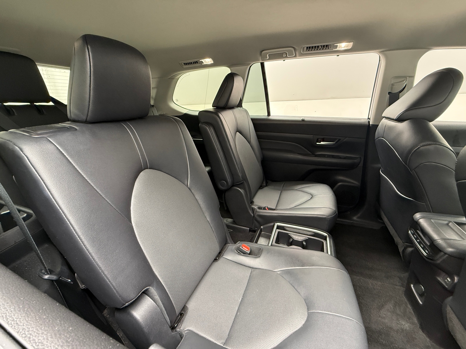 Thumbnail: 2025 Toyota Grand Highlander - 5