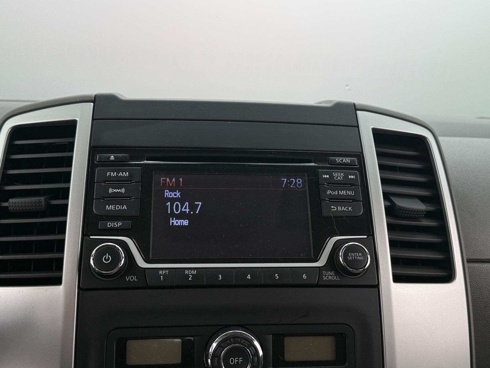 Thumbnail: 2017 Nissan Frontier - 4