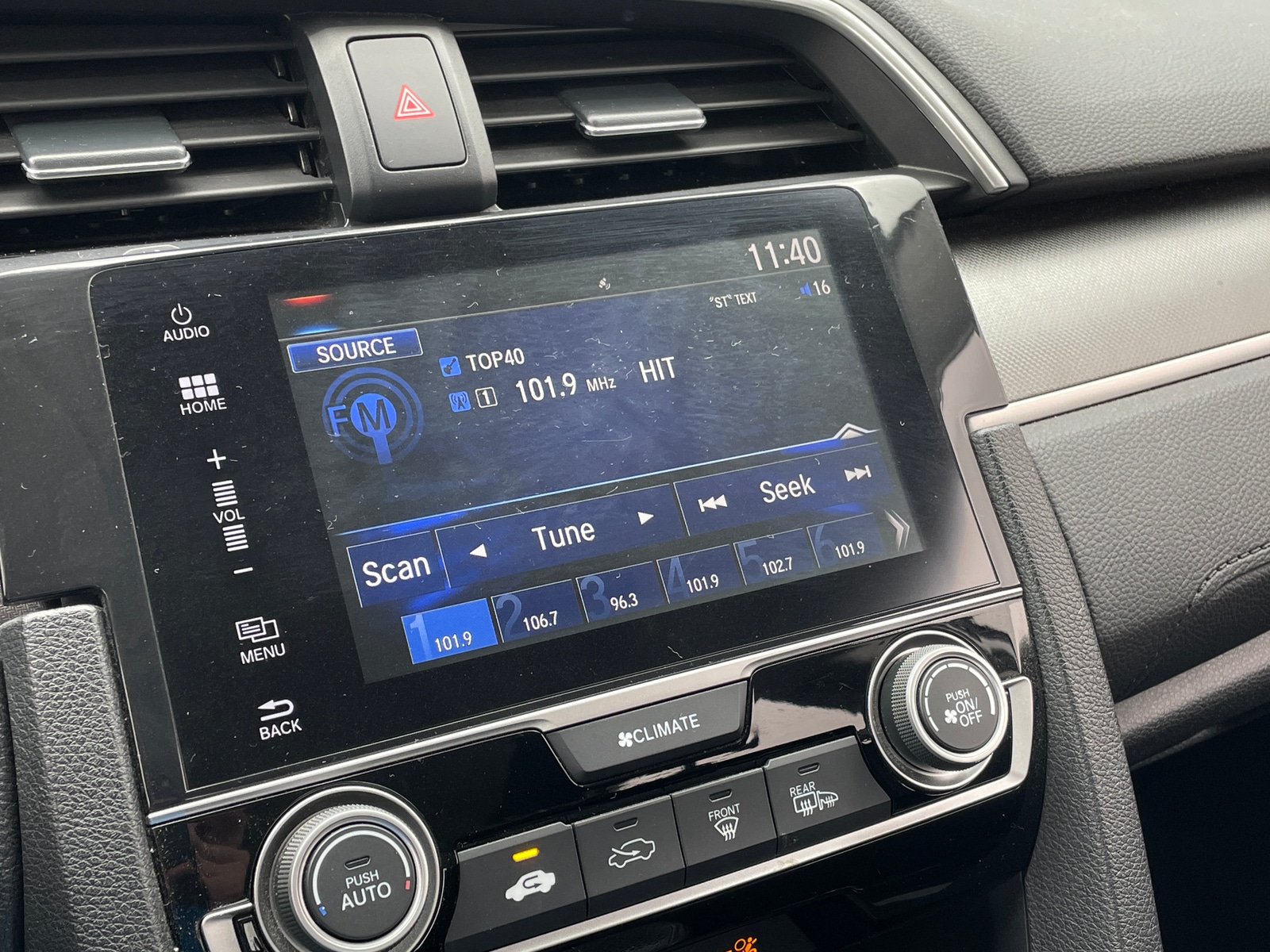 Thumbnail: 2016 Honda Civic - 4