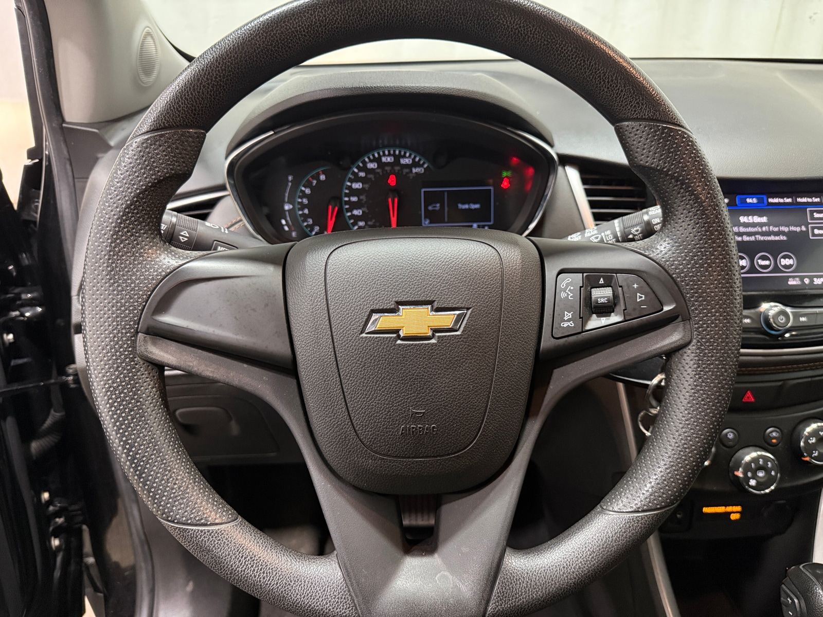 Thumbnail: 2021 Chevrolet Trax - 5