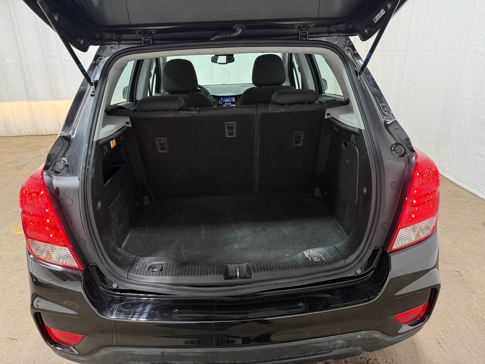 Thumbnail: 2021 Chevrolet Trax - 7