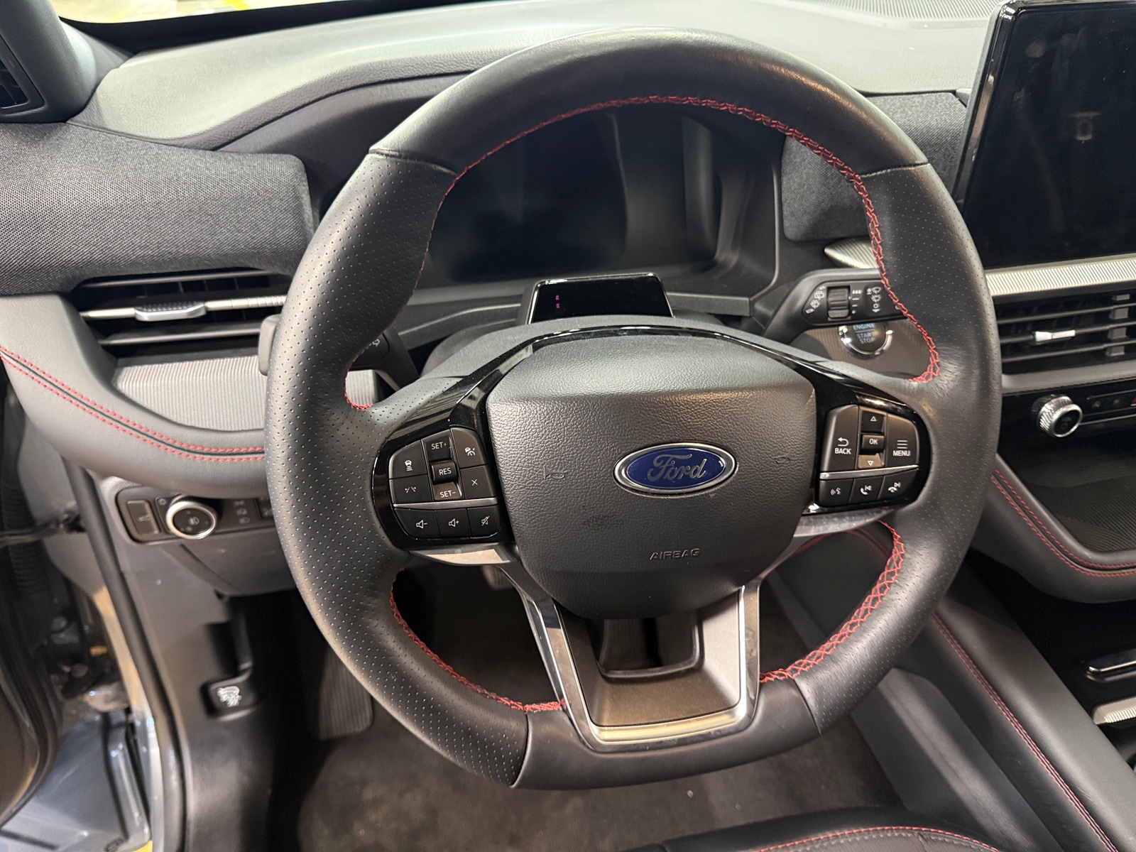 Thumbnail: 2025 Ford Explorer - 4