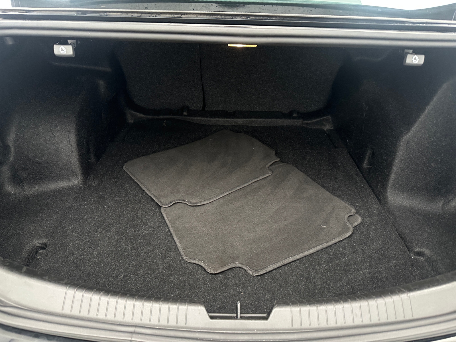 Thumbnail: 2024 Chevrolet Malibu - 7