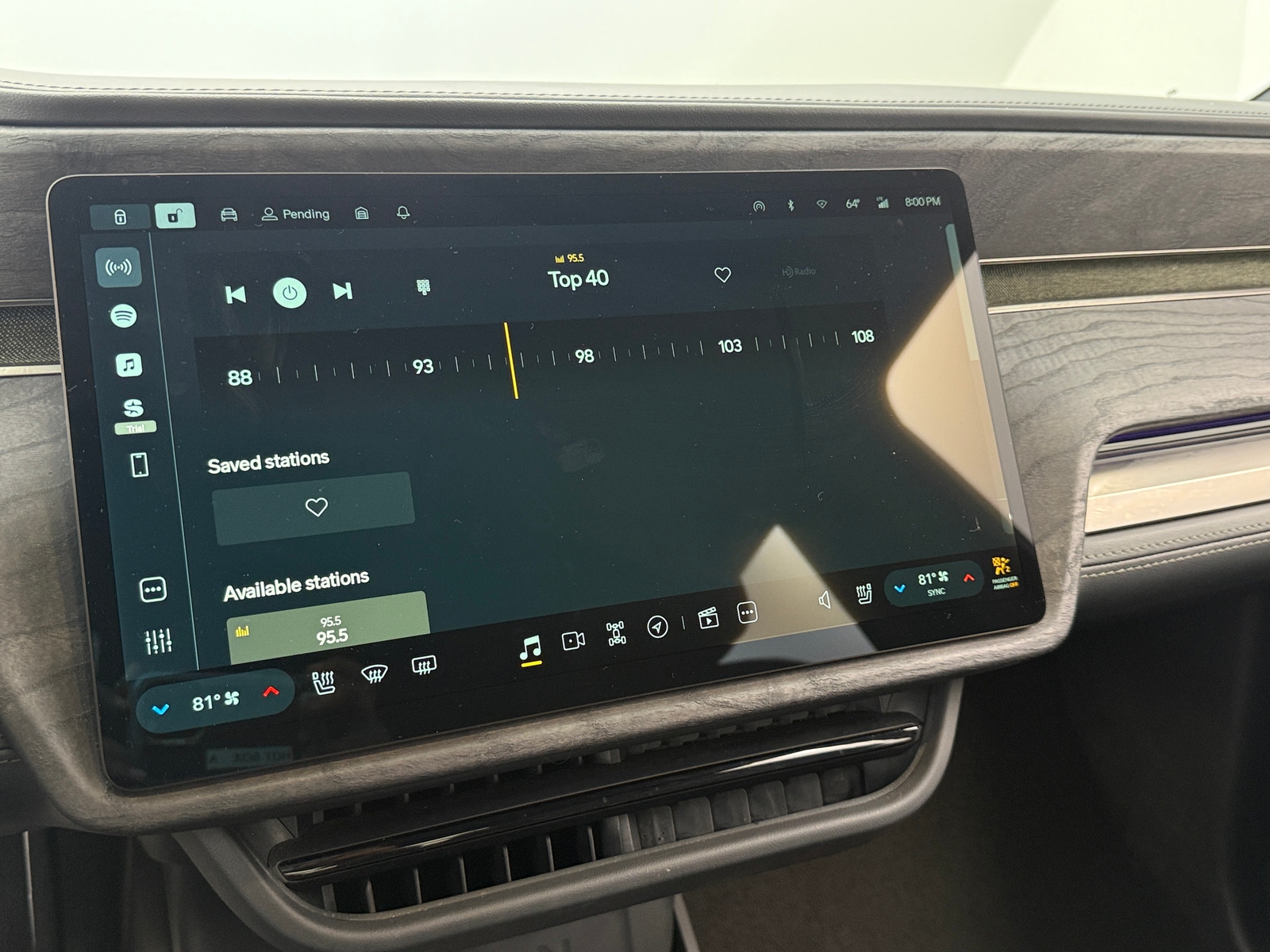 Thumbnail: 2023 Rivian R1T - 3