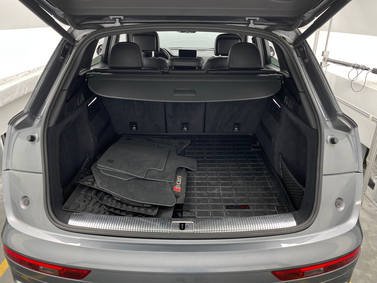 Thumbnail: 2018 Audi SQ5 - 6