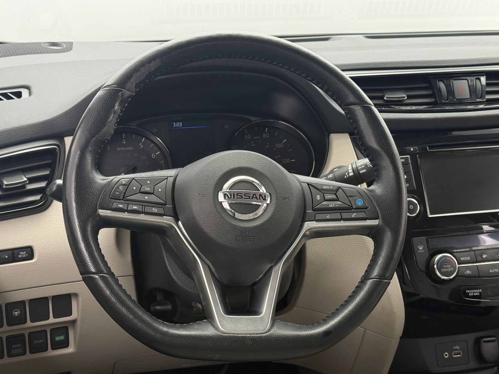 Thumbnail: 2022 Nissan Rogue Sport - 4