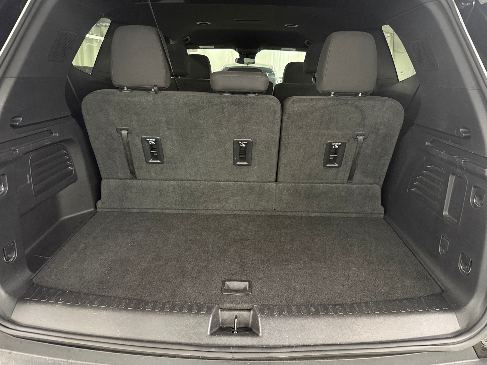 Thumbnail: 2025 GMC Acadia - 7