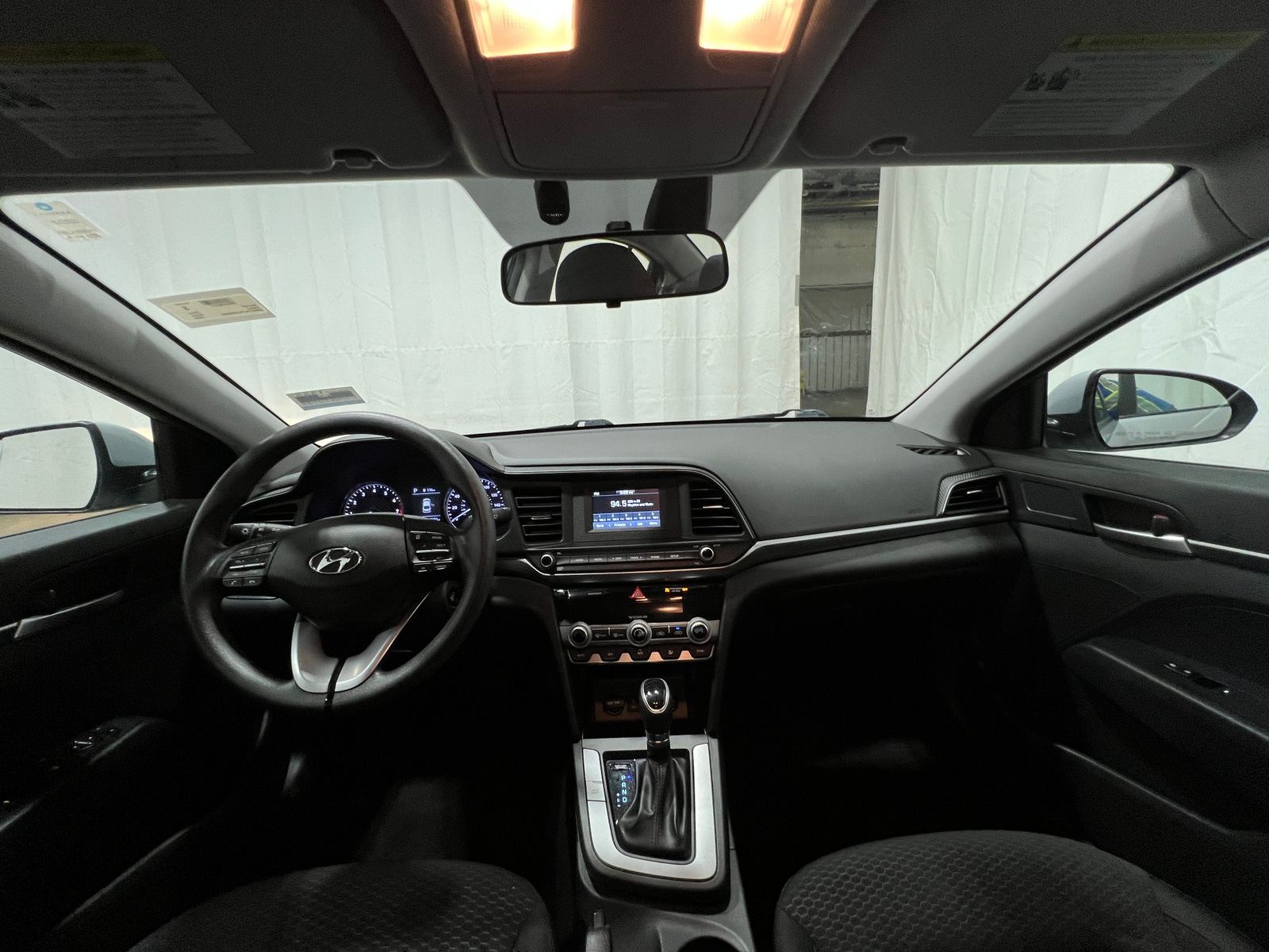 Thumbnail: 2020 Hyundai Elantra - 3