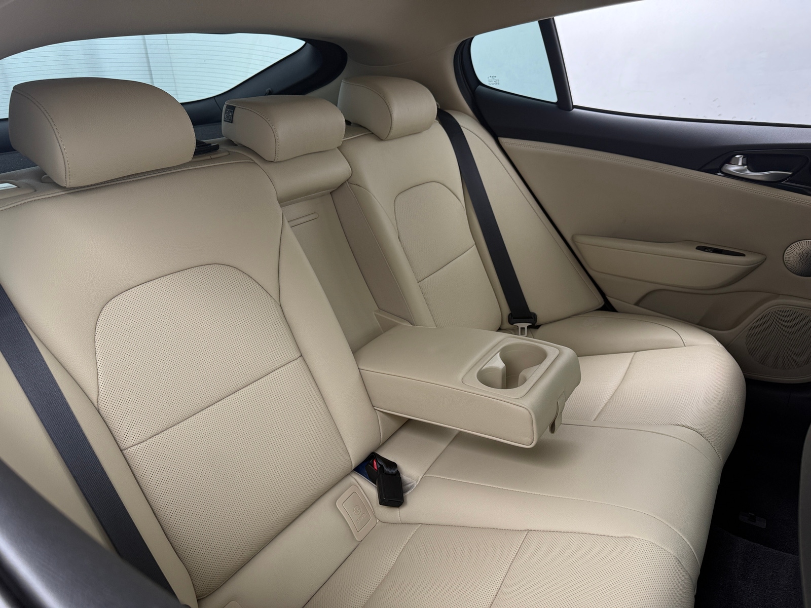 Thumbnail: 2023 Kia Stinger - 5