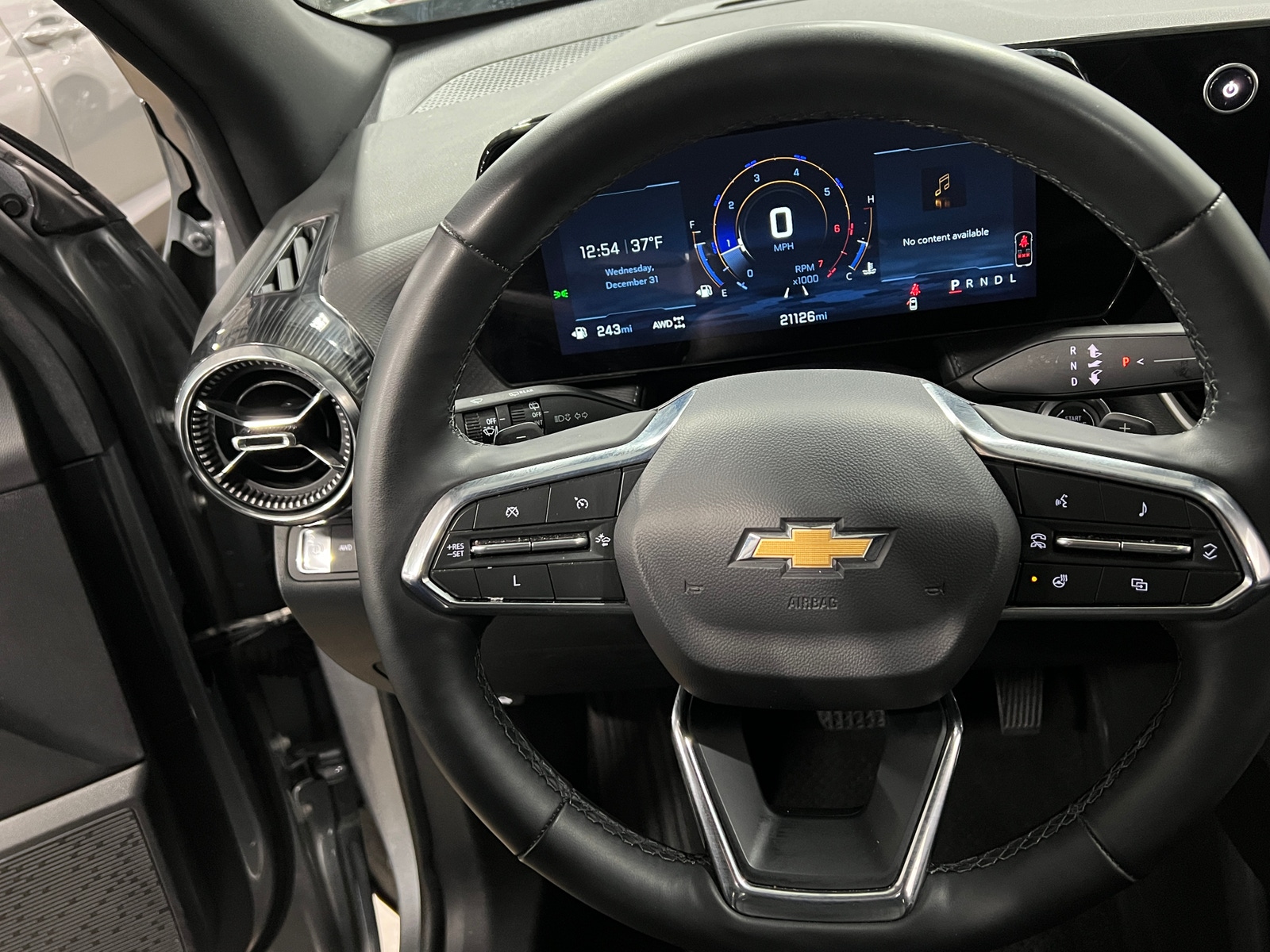 Thumbnail: 2025 Chevrolet Equinox - 5