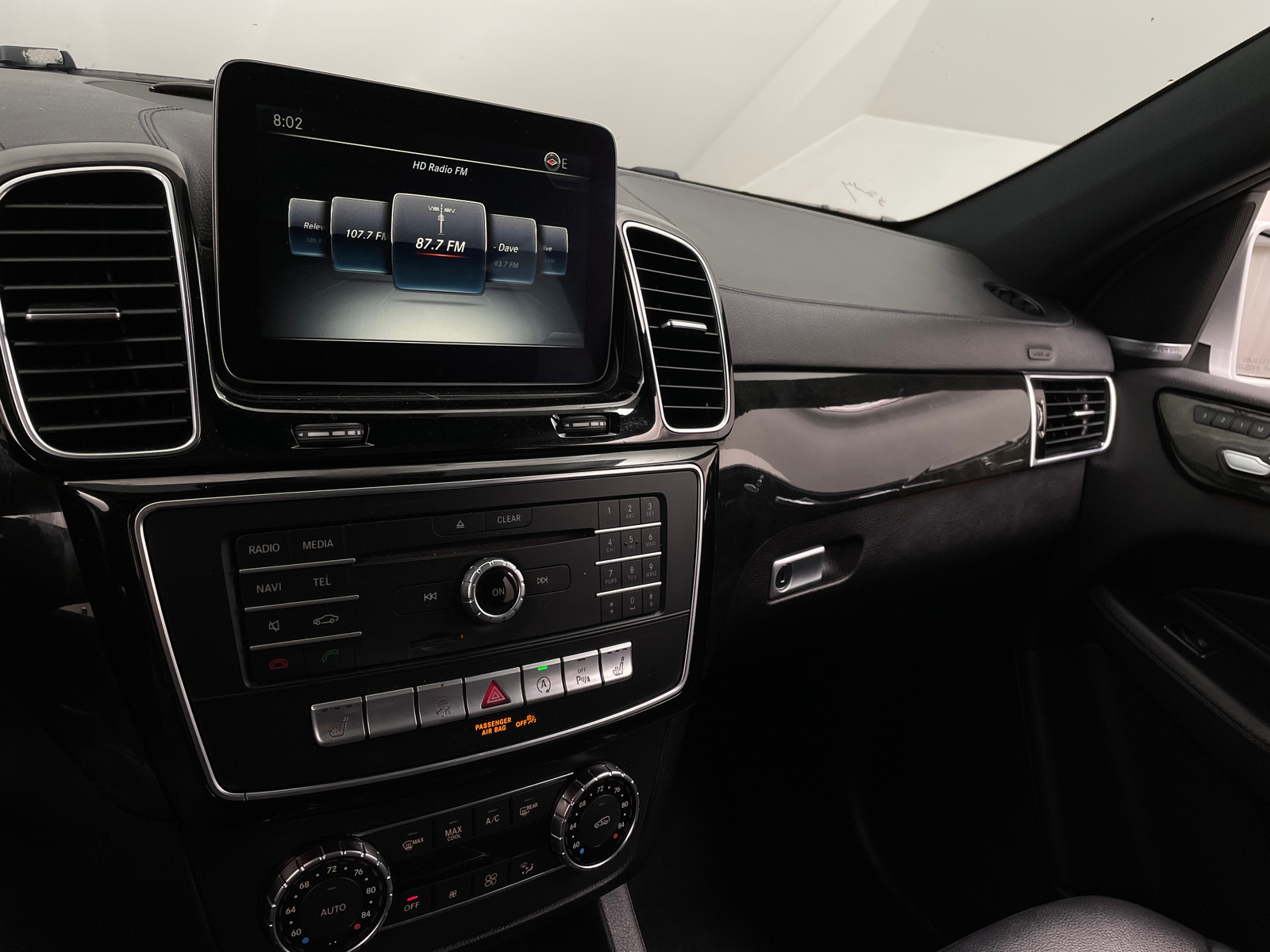 Thumbnail: 2017 Mercedes-Benz GLS - 3