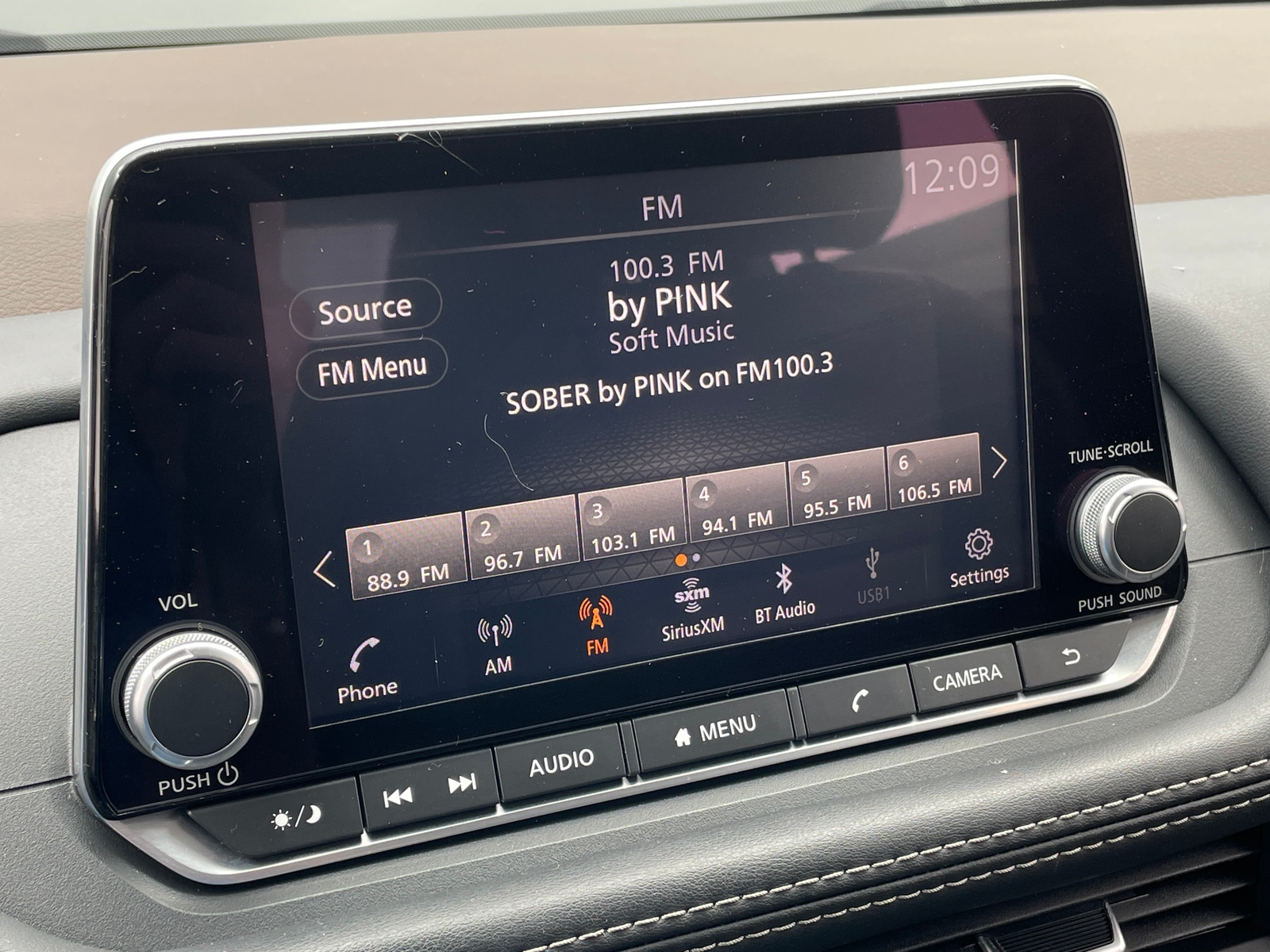 Thumbnail: 2021 Nissan Rogue - 4