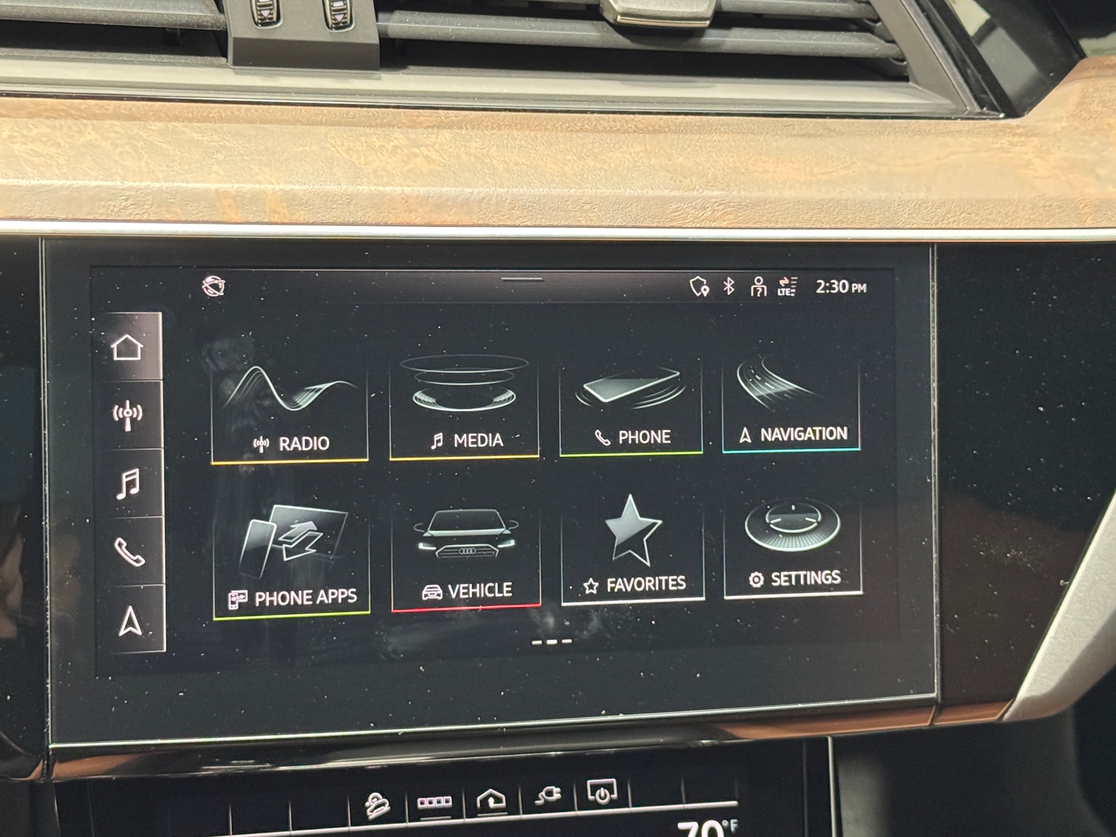 Thumbnail: 2022 Audi e-tron - 3