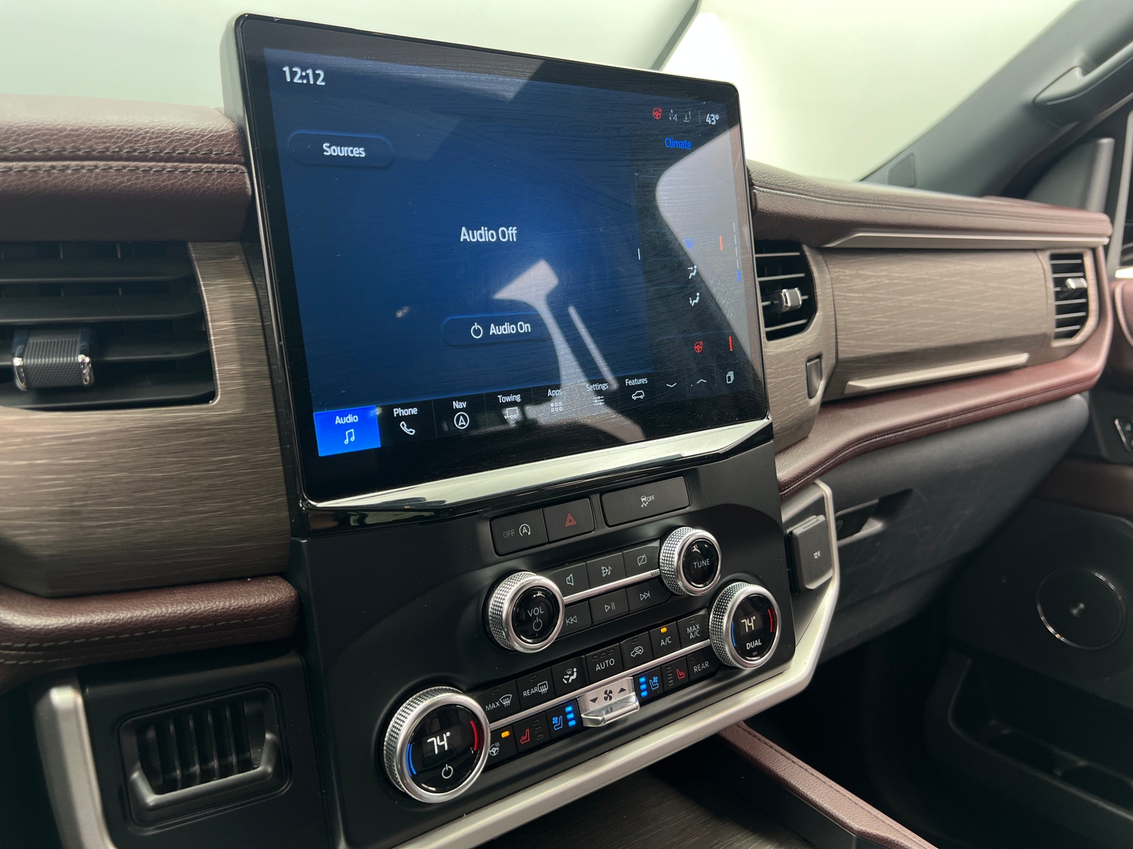 Thumbnail: 2024 Ford Expedition - 3