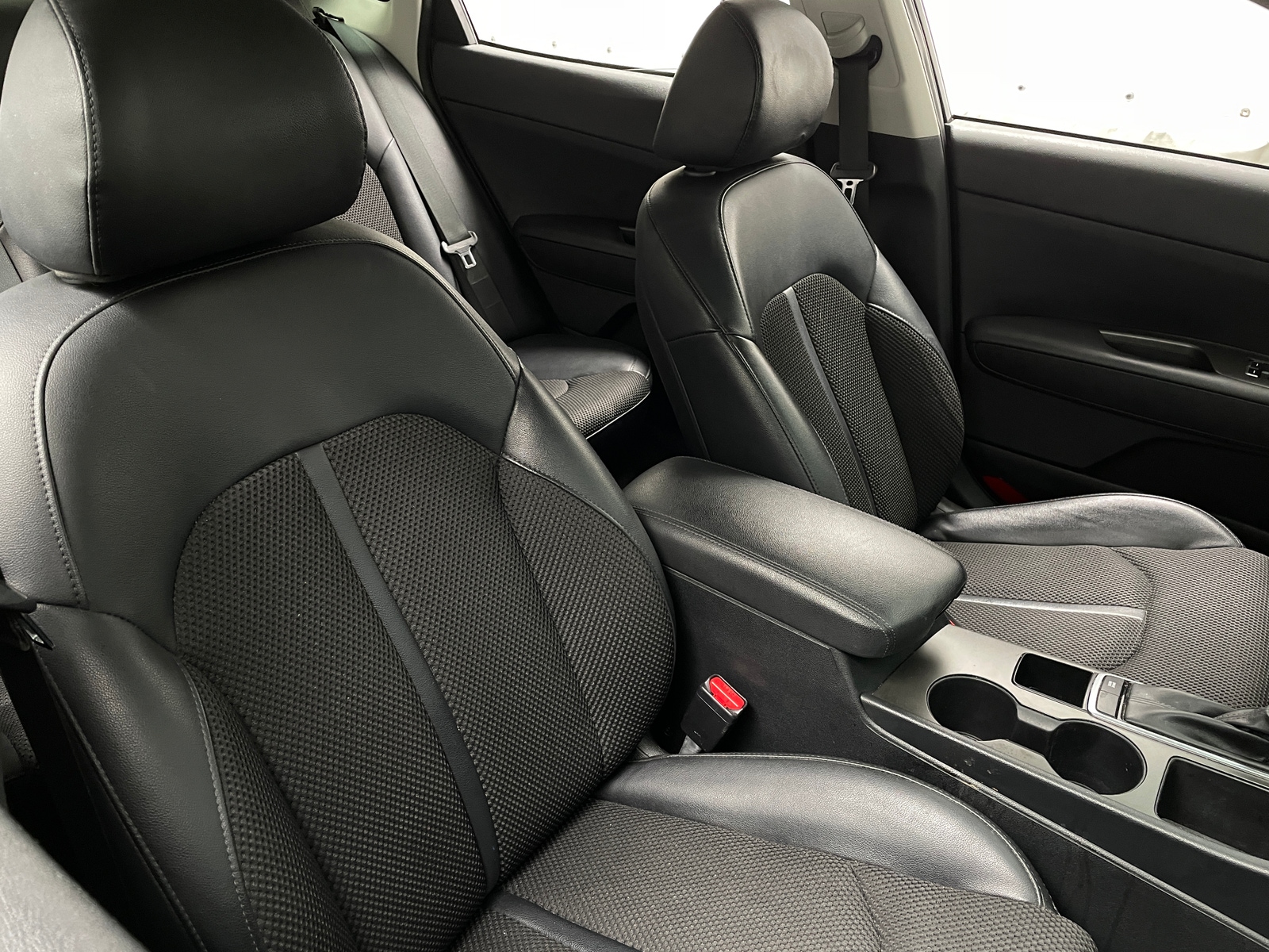 Thumbnail: 2020 Kia Optima - 2