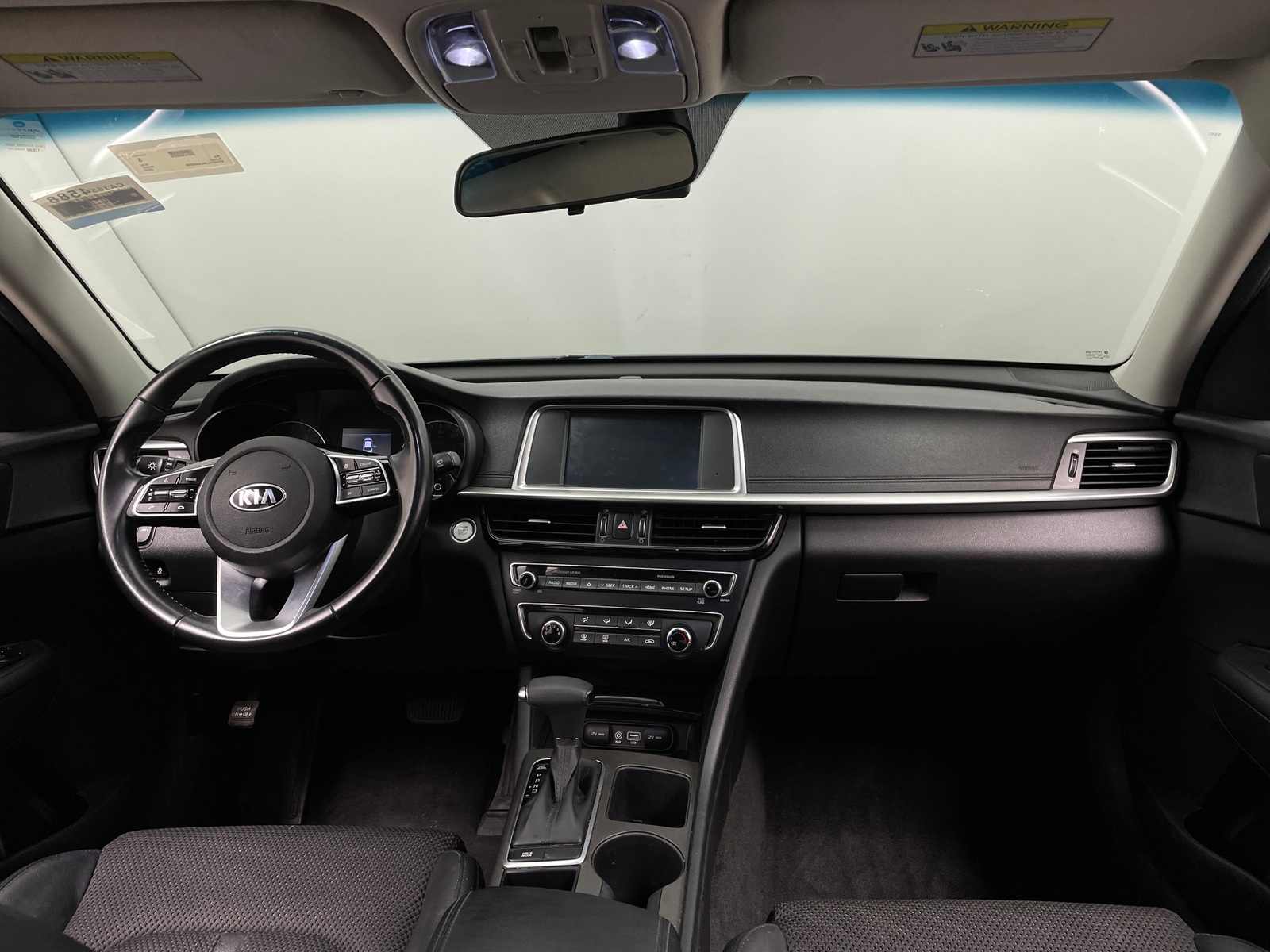 Thumbnail: 2020 Kia Optima - 3