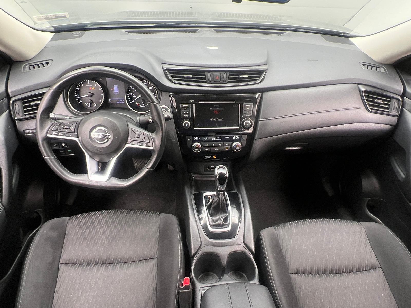 Thumbnail: 2018 Nissan Rogue - 3