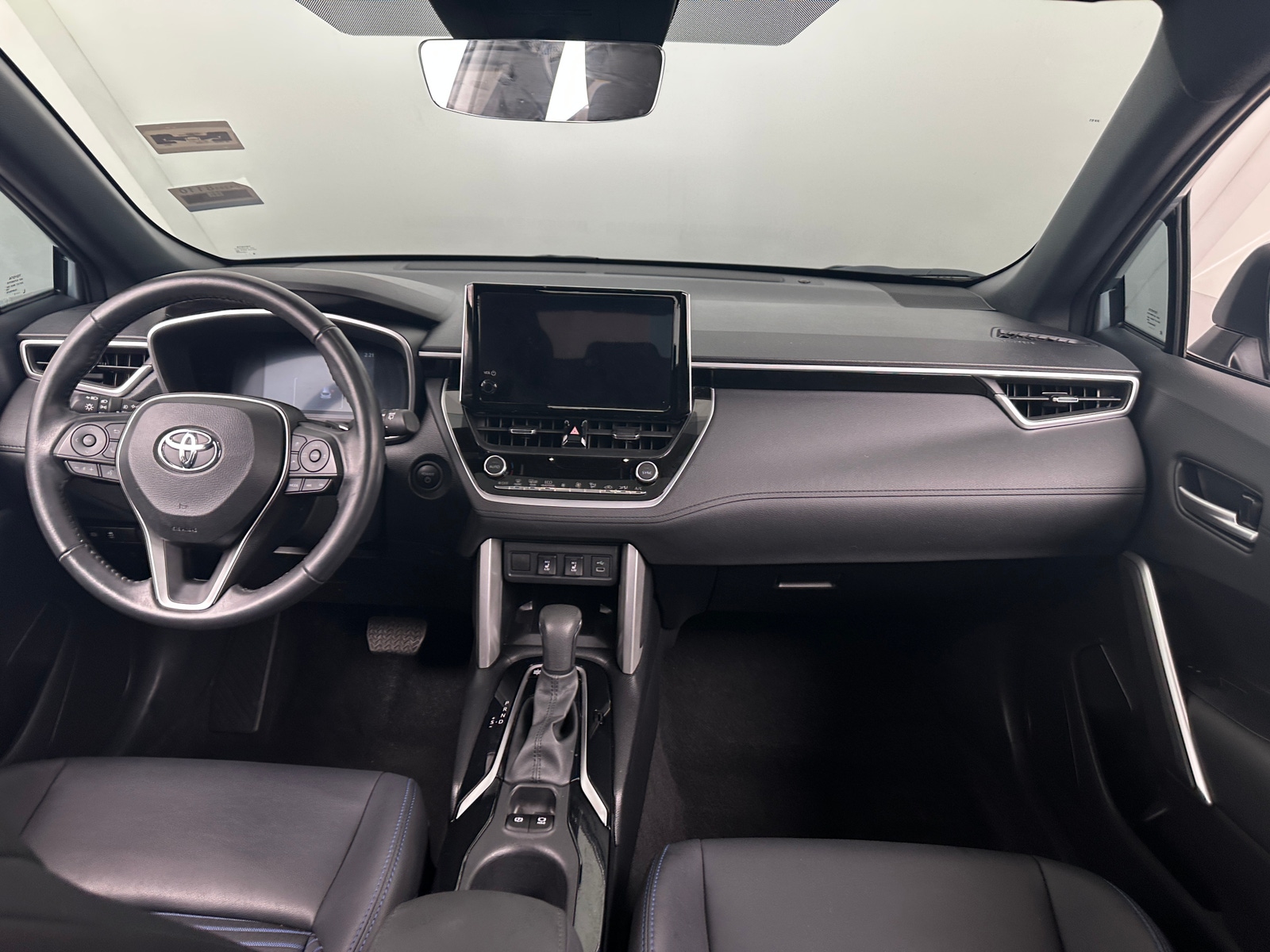 Thumbnail: 2024 Toyota Corolla Cross - 3