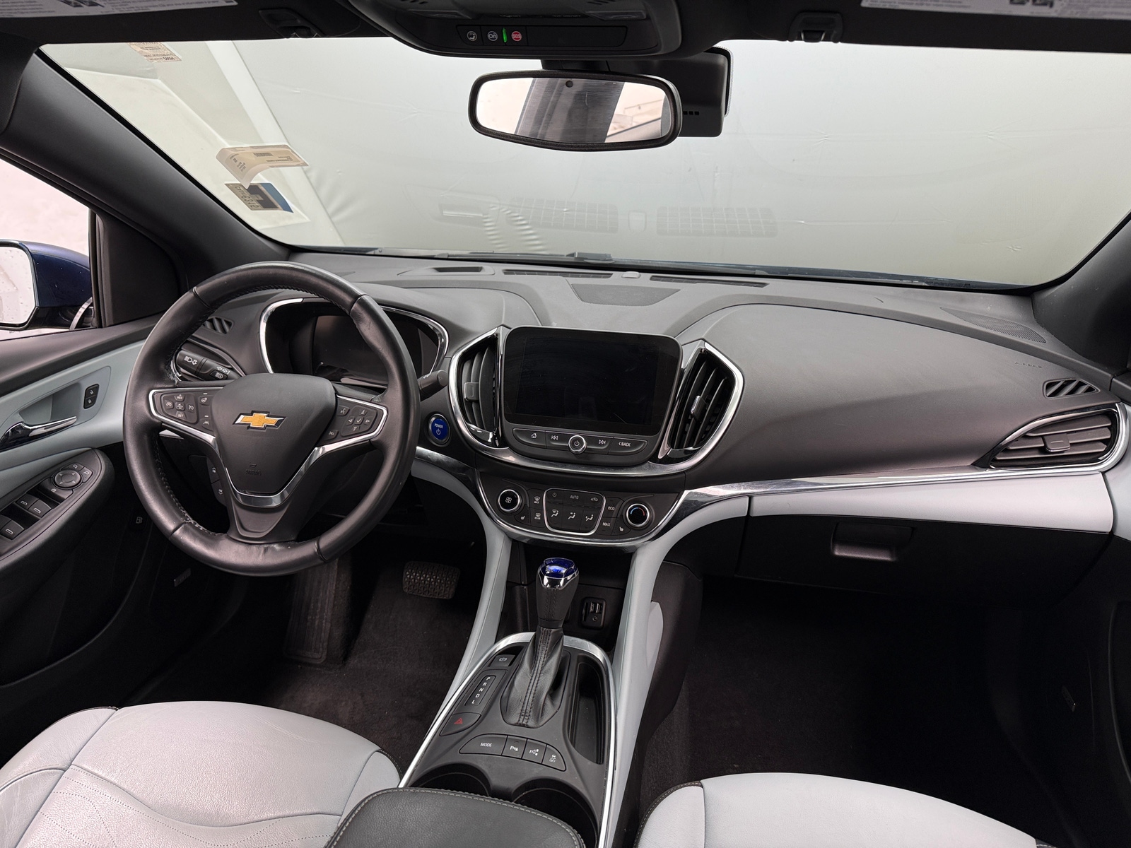 Thumbnail: 2019 Chevrolet Volt - 2