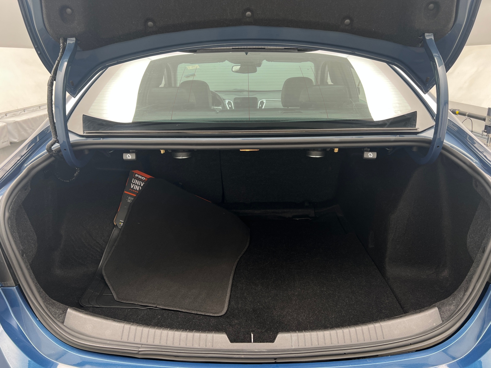 Thumbnail: 2024 Chevrolet Malibu - 6