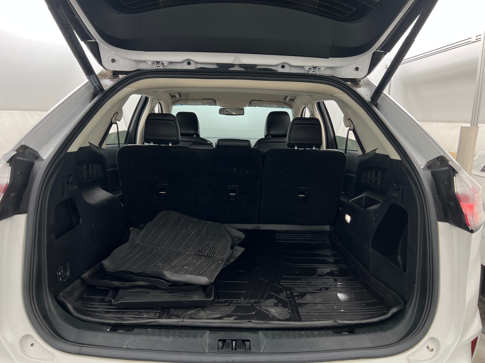 Thumbnail: 2020 Ford Edge - 7