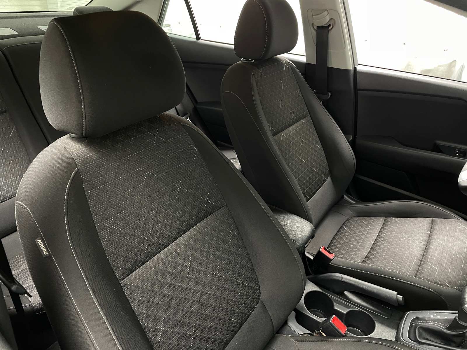 Thumbnail: 2022 Kia Rio - 2