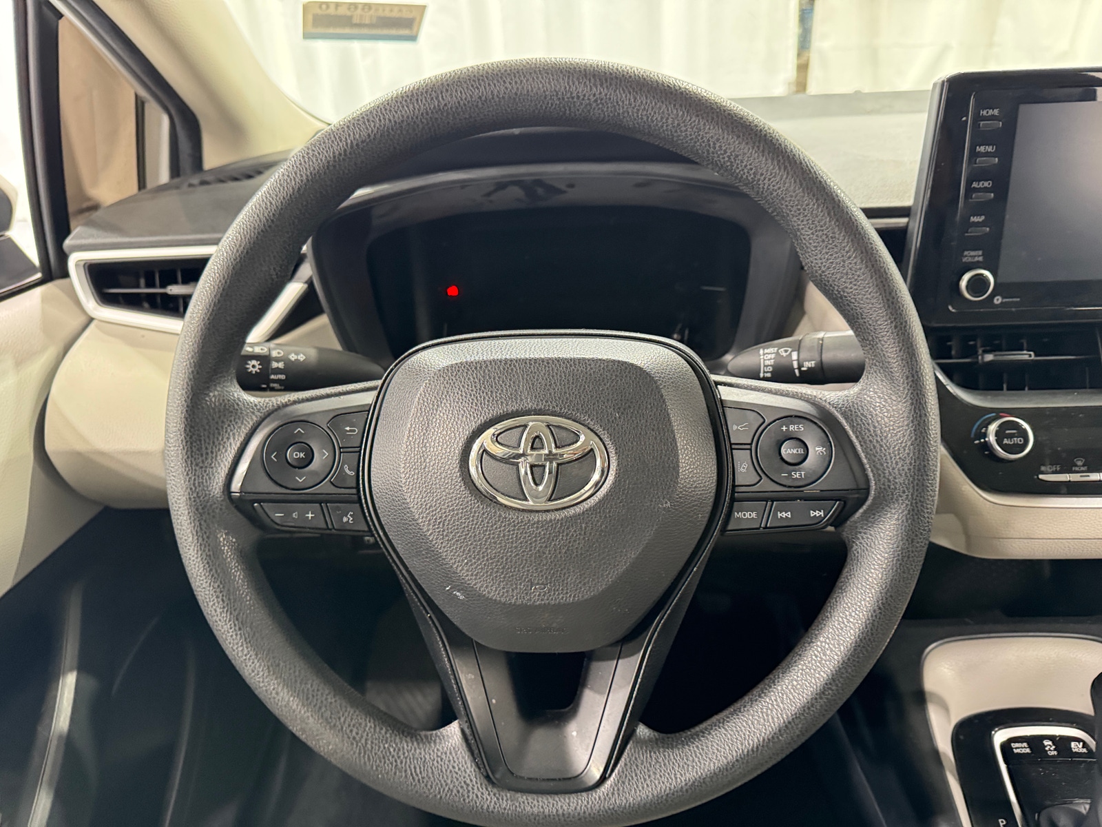 Thumbnail: 2022 Toyota Corolla - 5