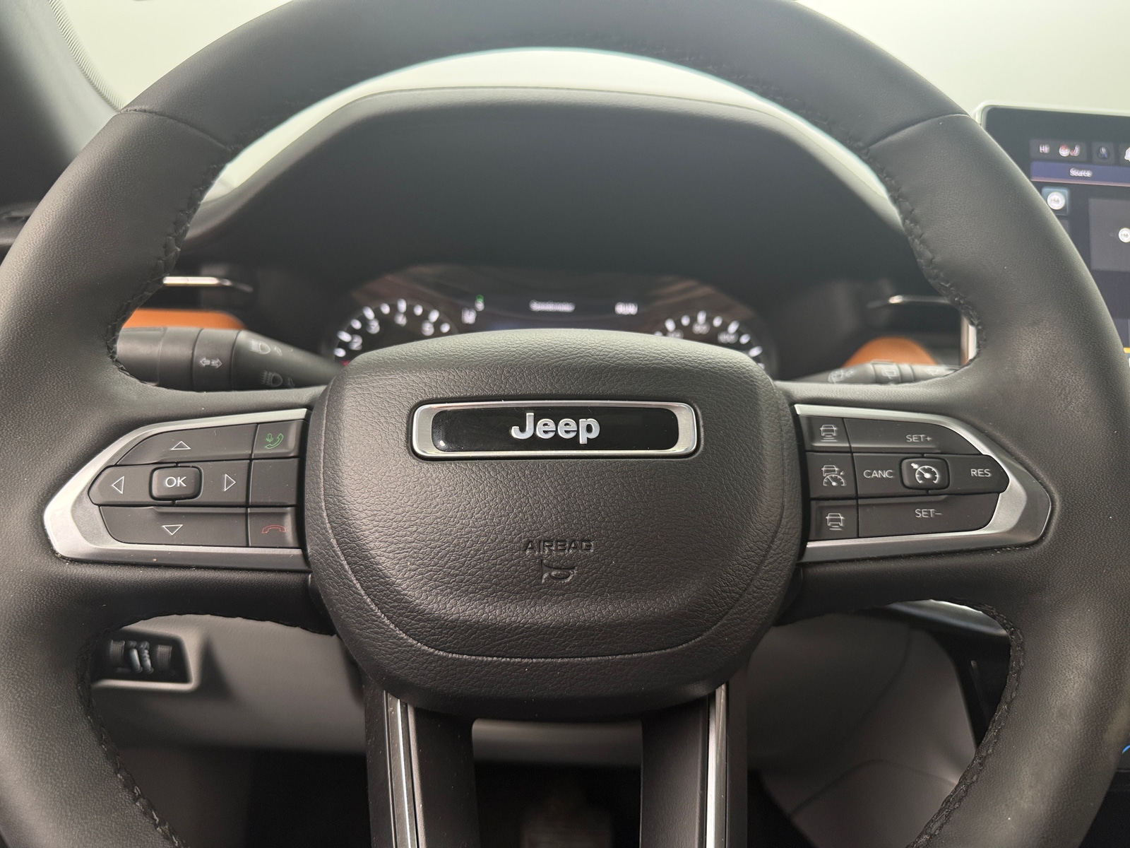 Thumbnail: 2023 Jeep Compass - 4