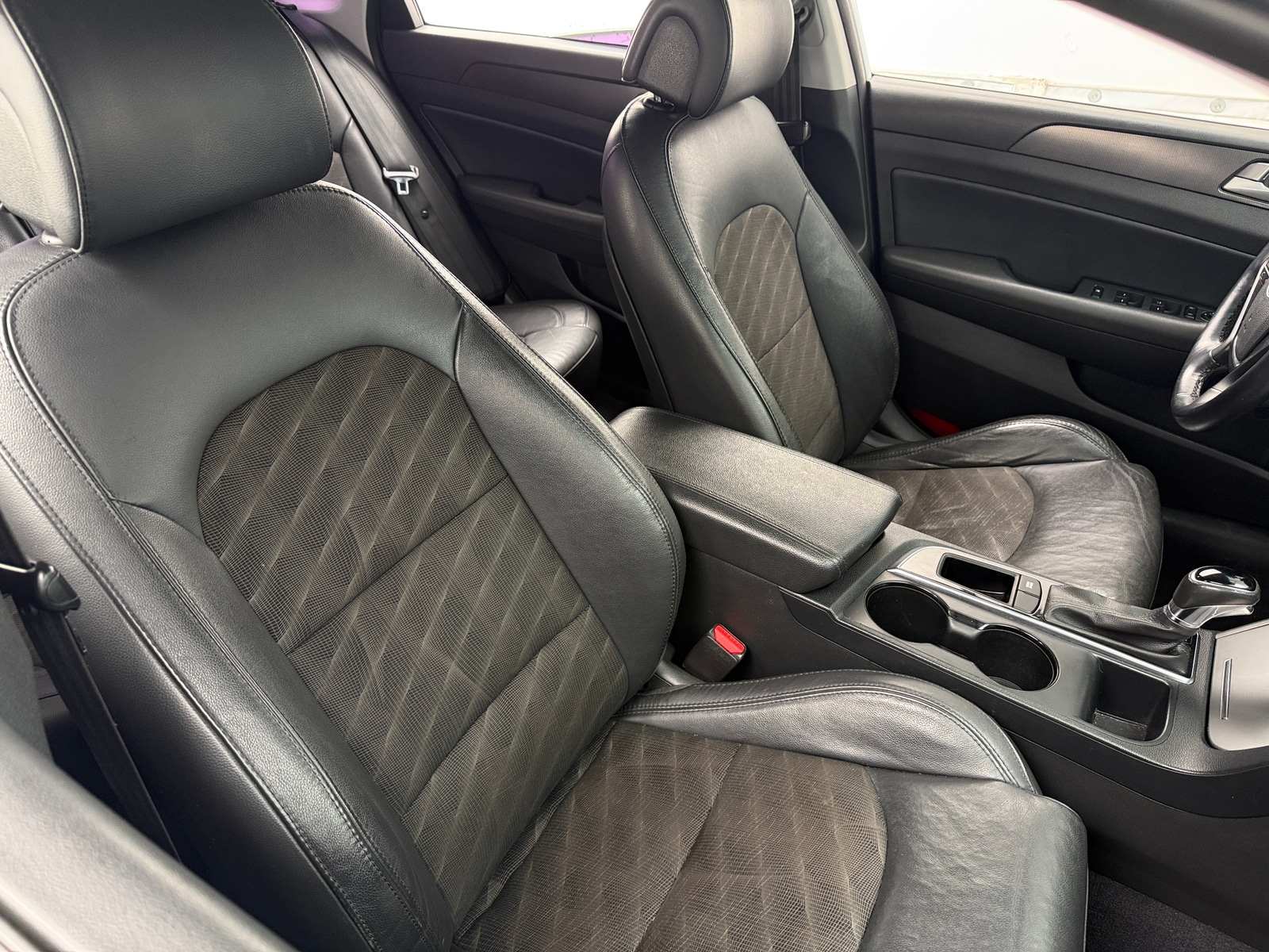 Thumbnail: 2017 Hyundai Sonata - 2