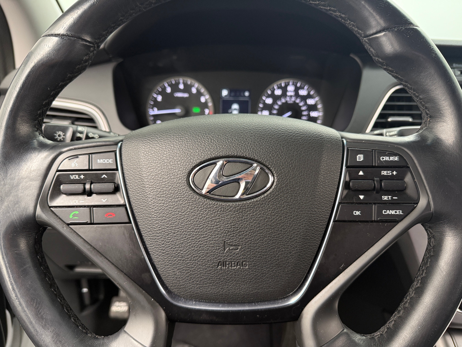 Thumbnail: 2017 Hyundai Sonata - 5