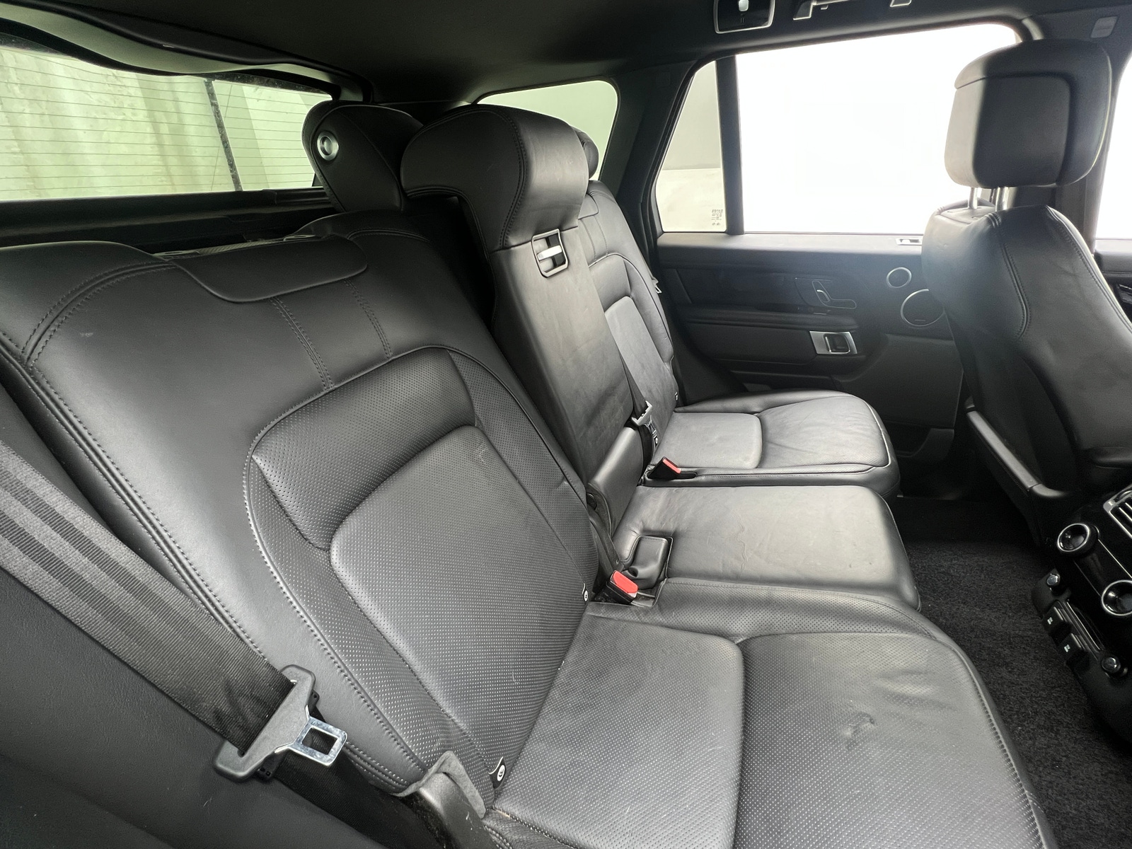 Thumbnail: 2020 Land Rover Range Rover - 5