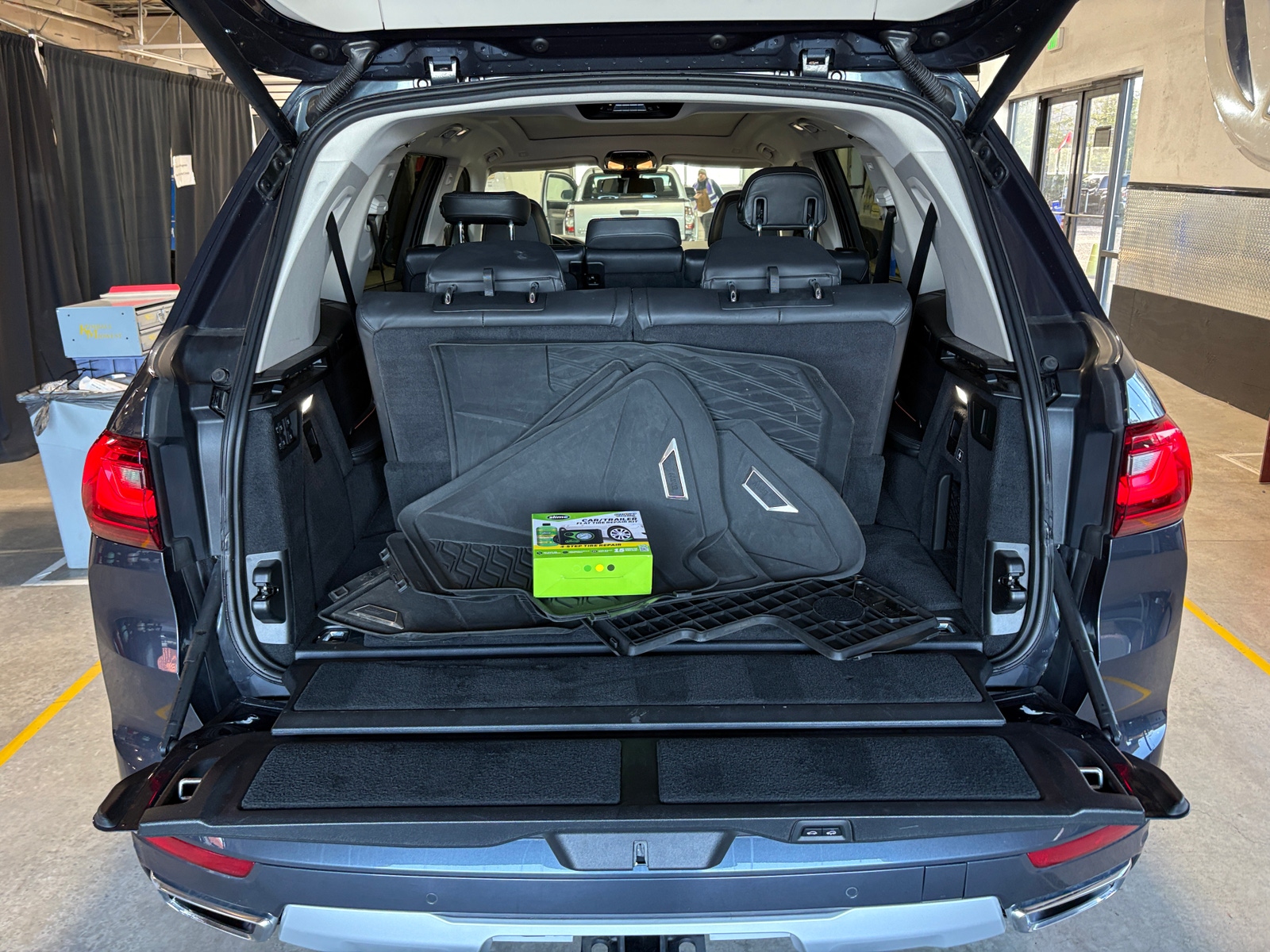 Thumbnail: 2021 BMW X7 - 6