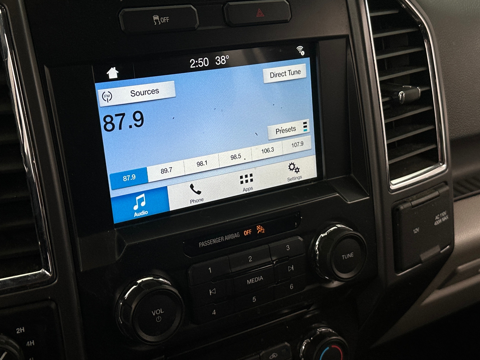 Thumbnail: 2016 Ford Econoline - 4