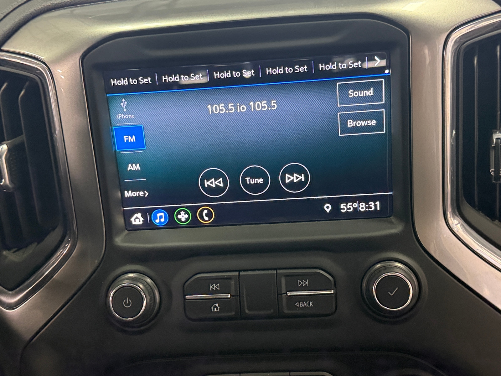 Thumbnail: 2021 Chevrolet Silverado 1500 - 4