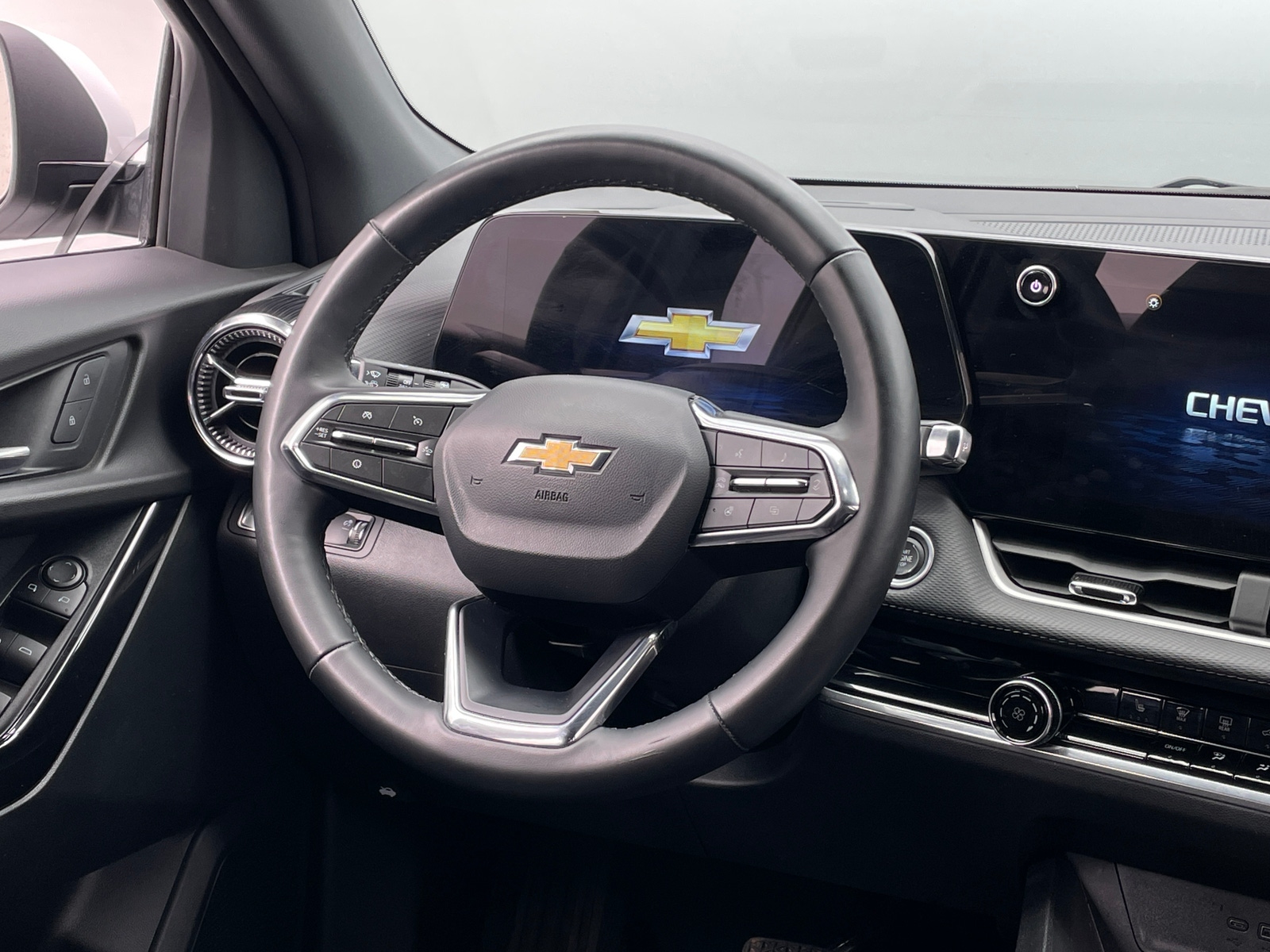 Thumbnail: 2025 Chevrolet Equinox - 5