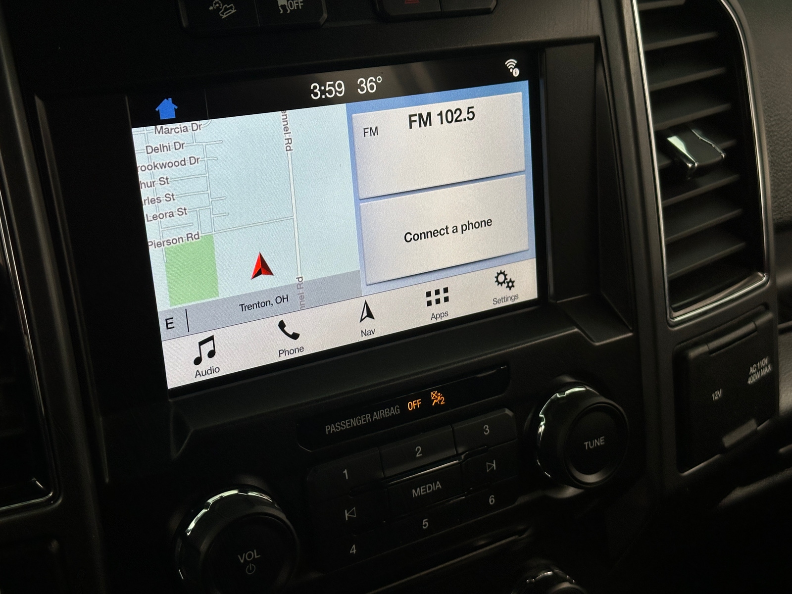 Thumbnail: 2018 Ford Econoline - 4