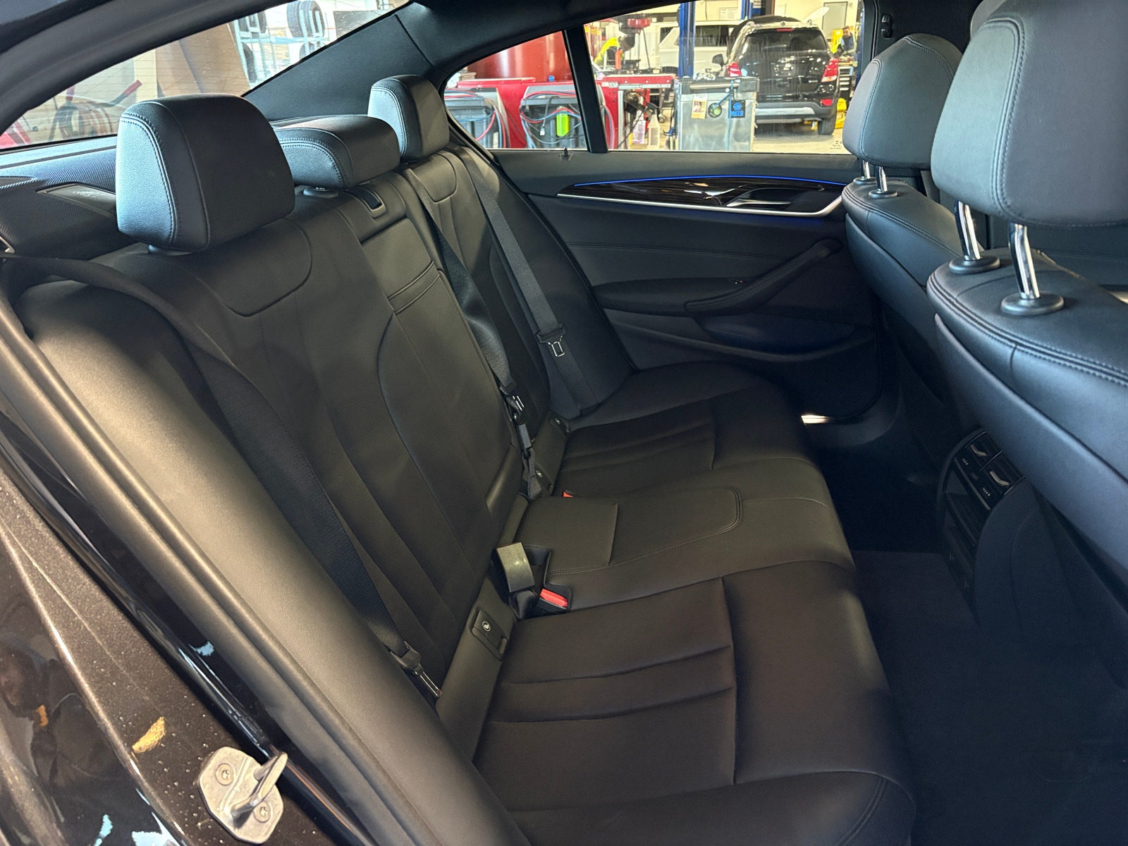 Thumbnail: 2019 BMW 5 Series - 5