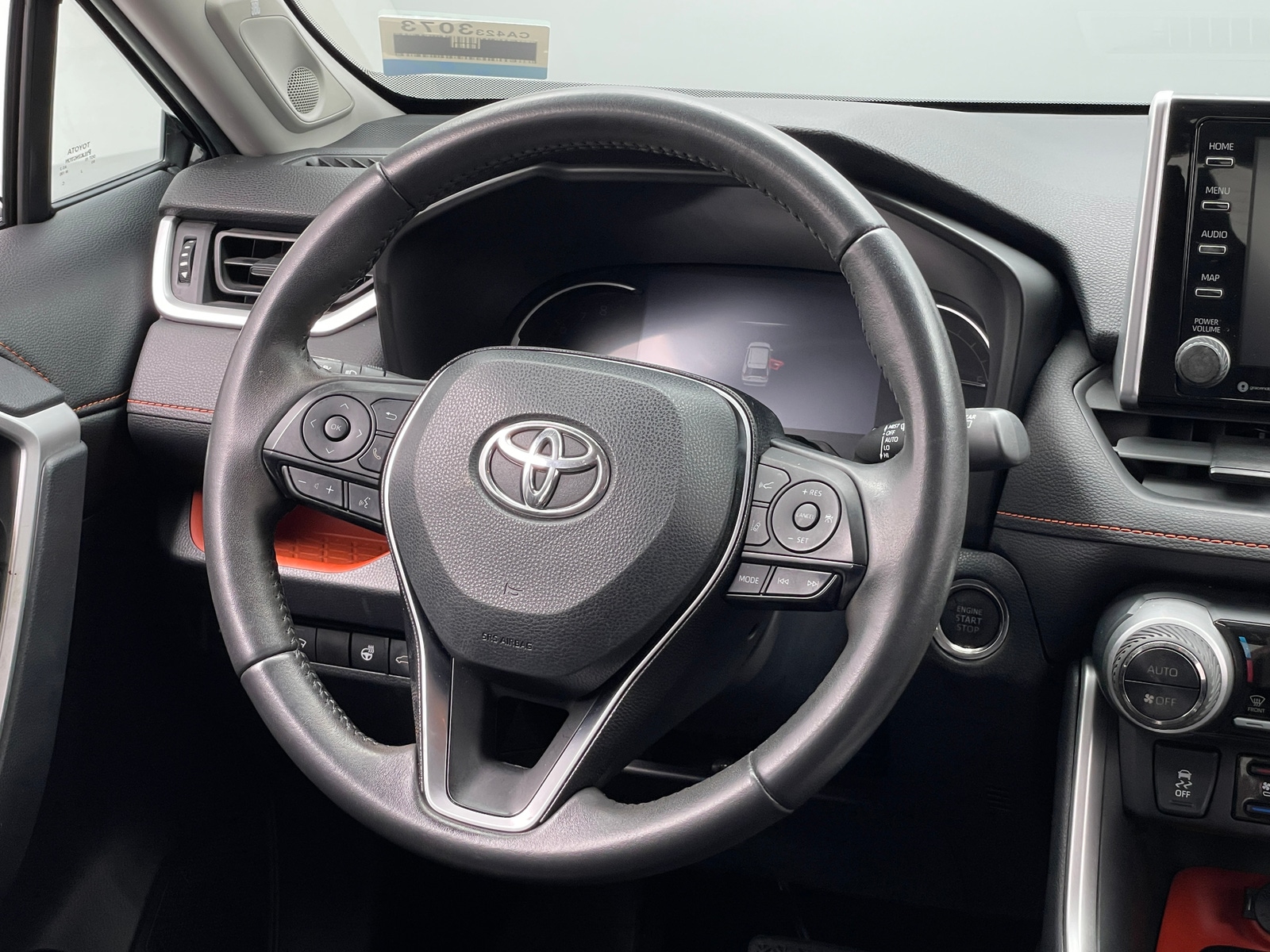 Thumbnail: 2019 Toyota RAV4 - 4