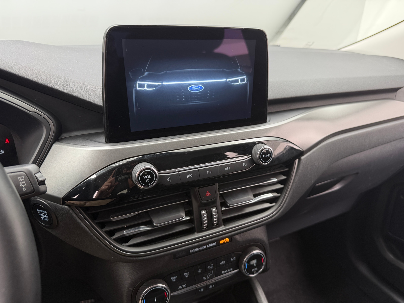 Thumbnail: 2023 Ford Escape - 4