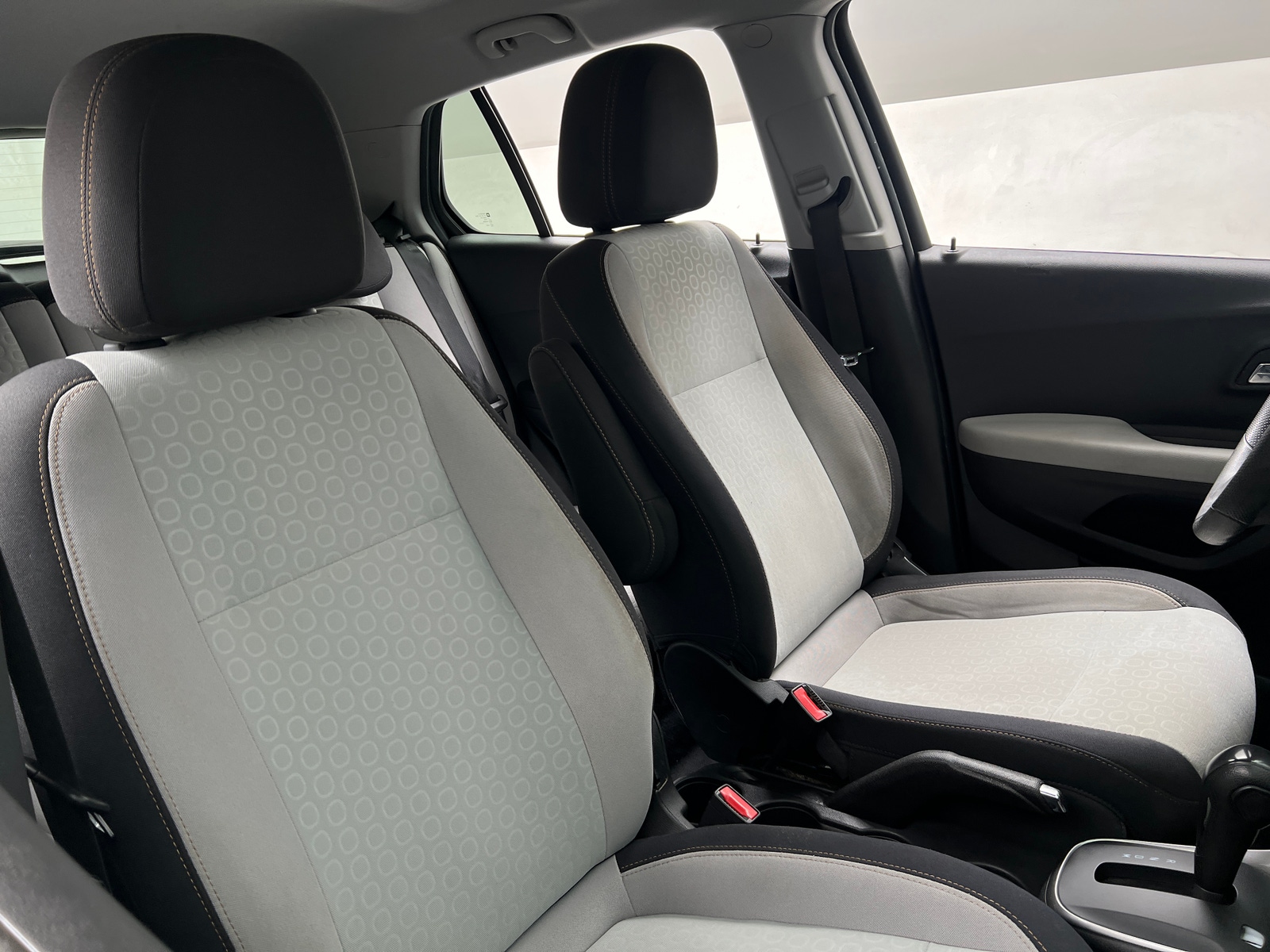 Thumbnail: 2020 Chevrolet Trax - 2