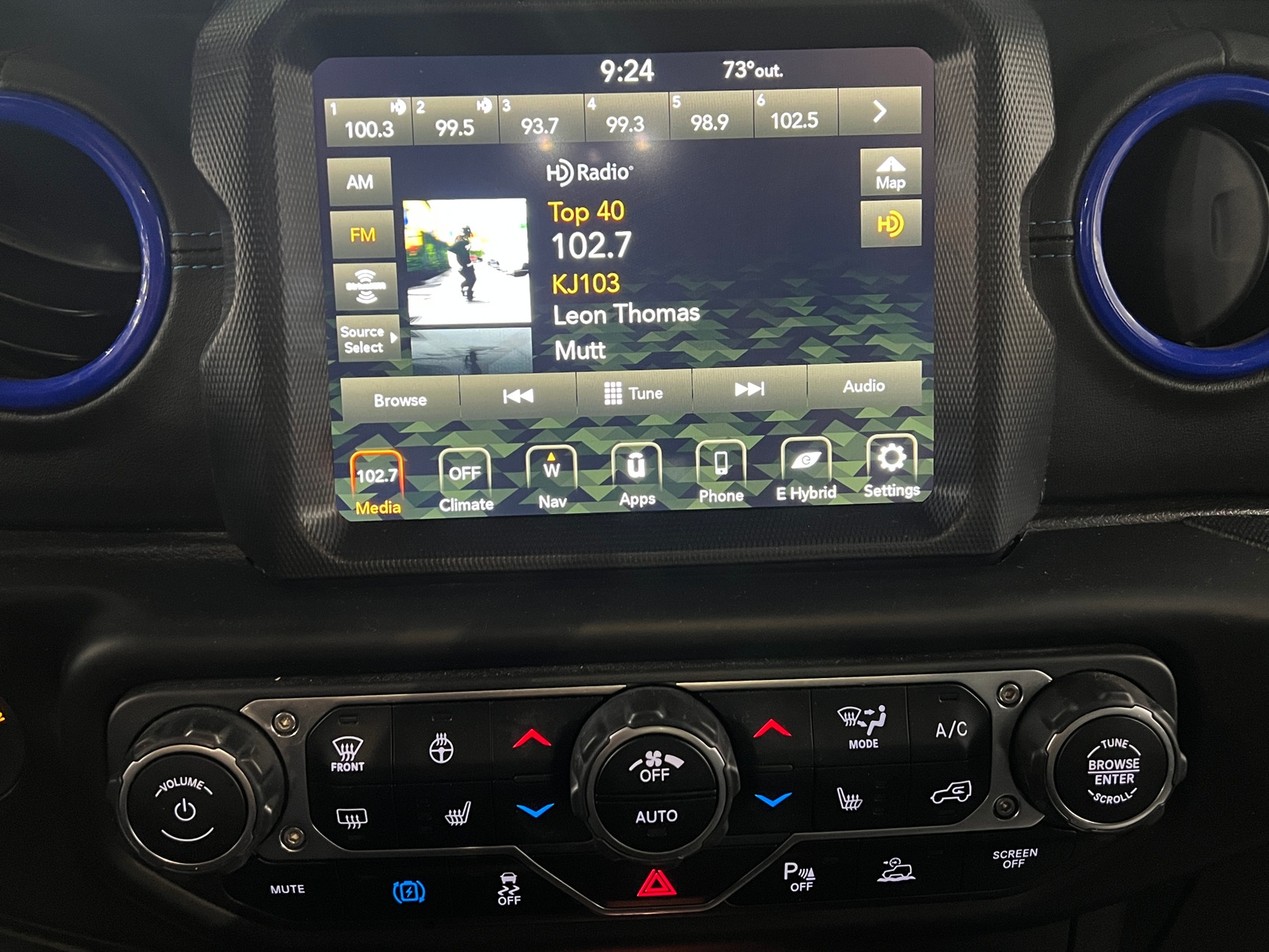 Thumbnail: 2021 Jeep Wrangler - 3