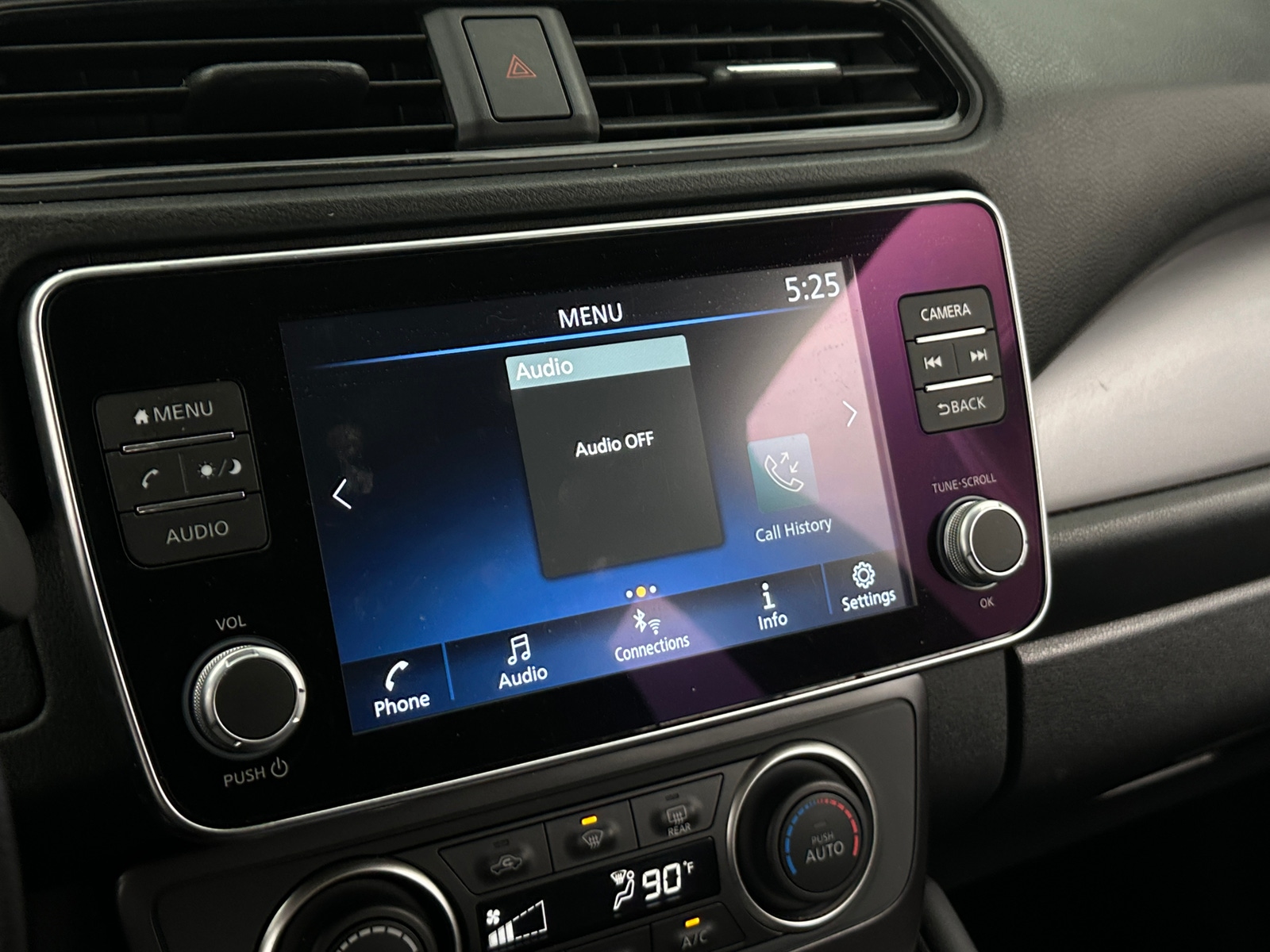 Thumbnail: 2024 Nissan Leaf - 4