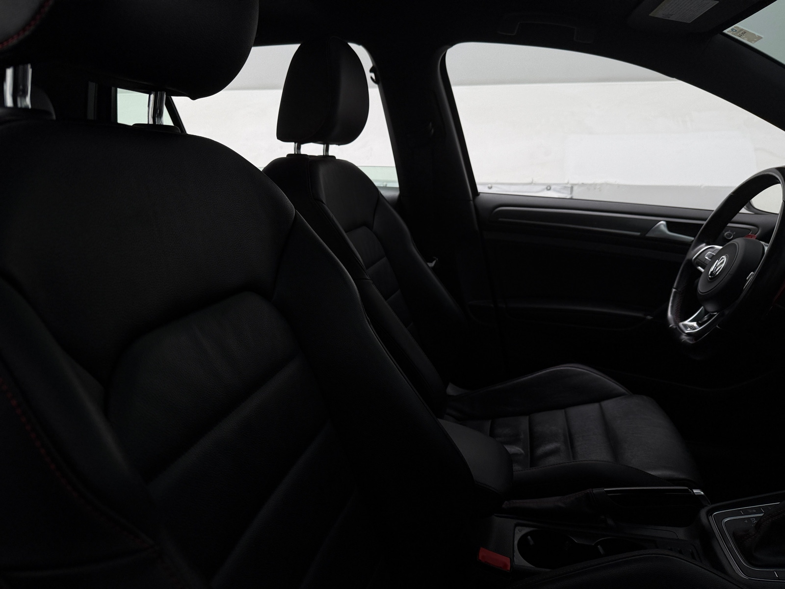 Thumbnail: 2018 Volkswagen Golf - 2